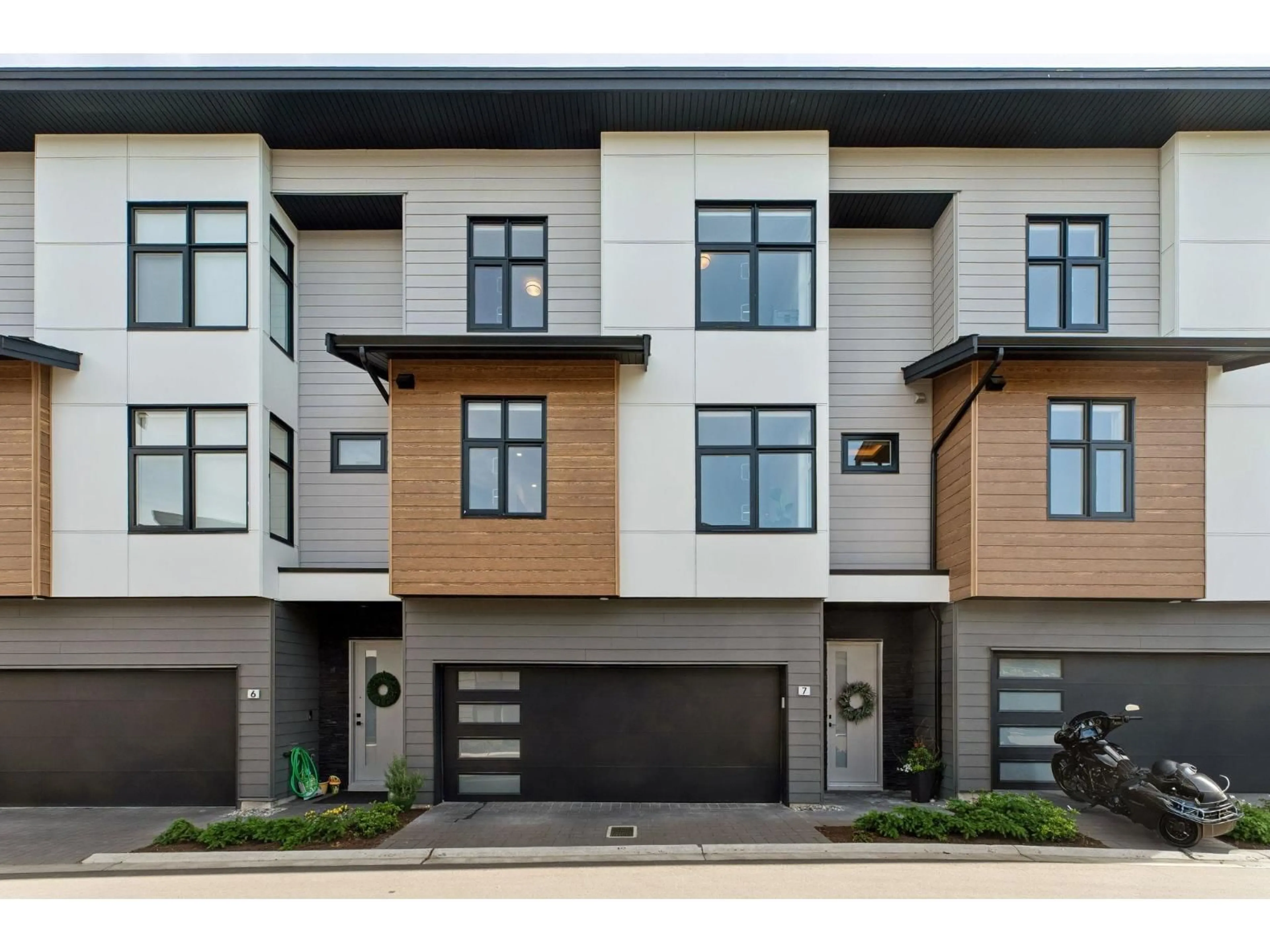 Unknown for 7 - 3075 160 STREET, Surrey British Columbia V3Z0N6