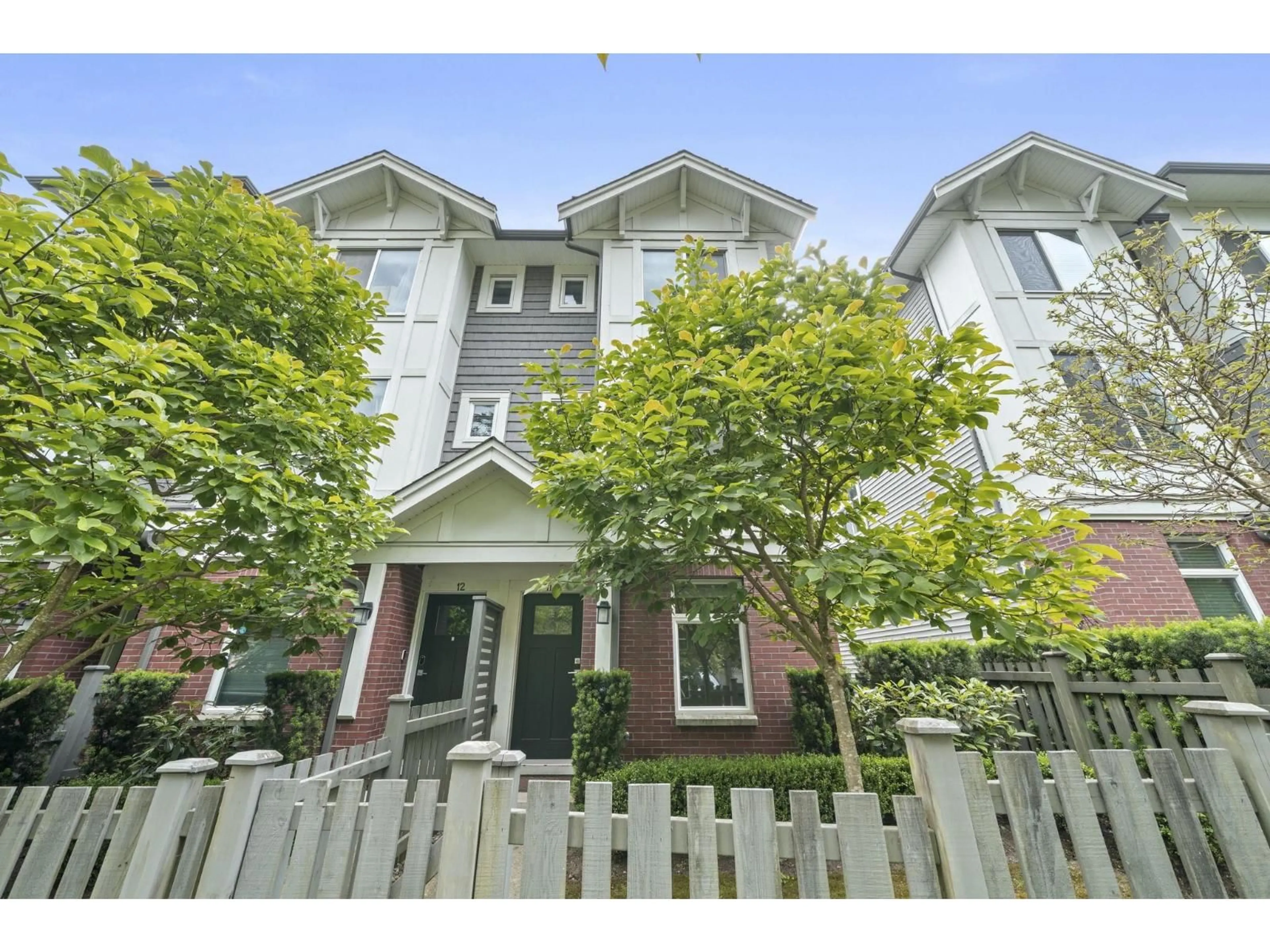 Unknown for 11 - 9718 161A STREET, Surrey British Columbia V4N6S7
