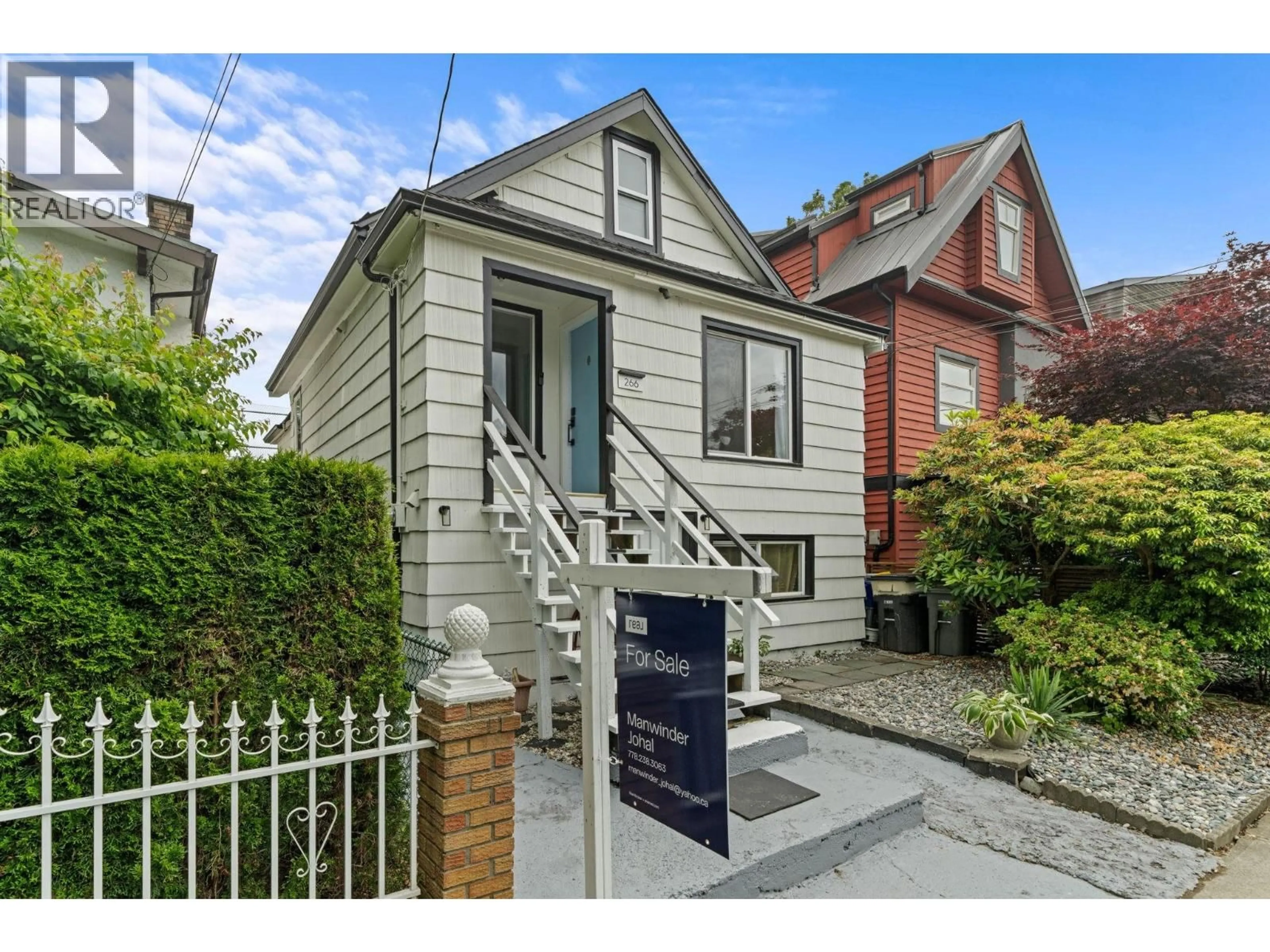 Home with brick exterior material, street for 266 32ND AVENUE, Vancouver British Columbia V5V2Y3