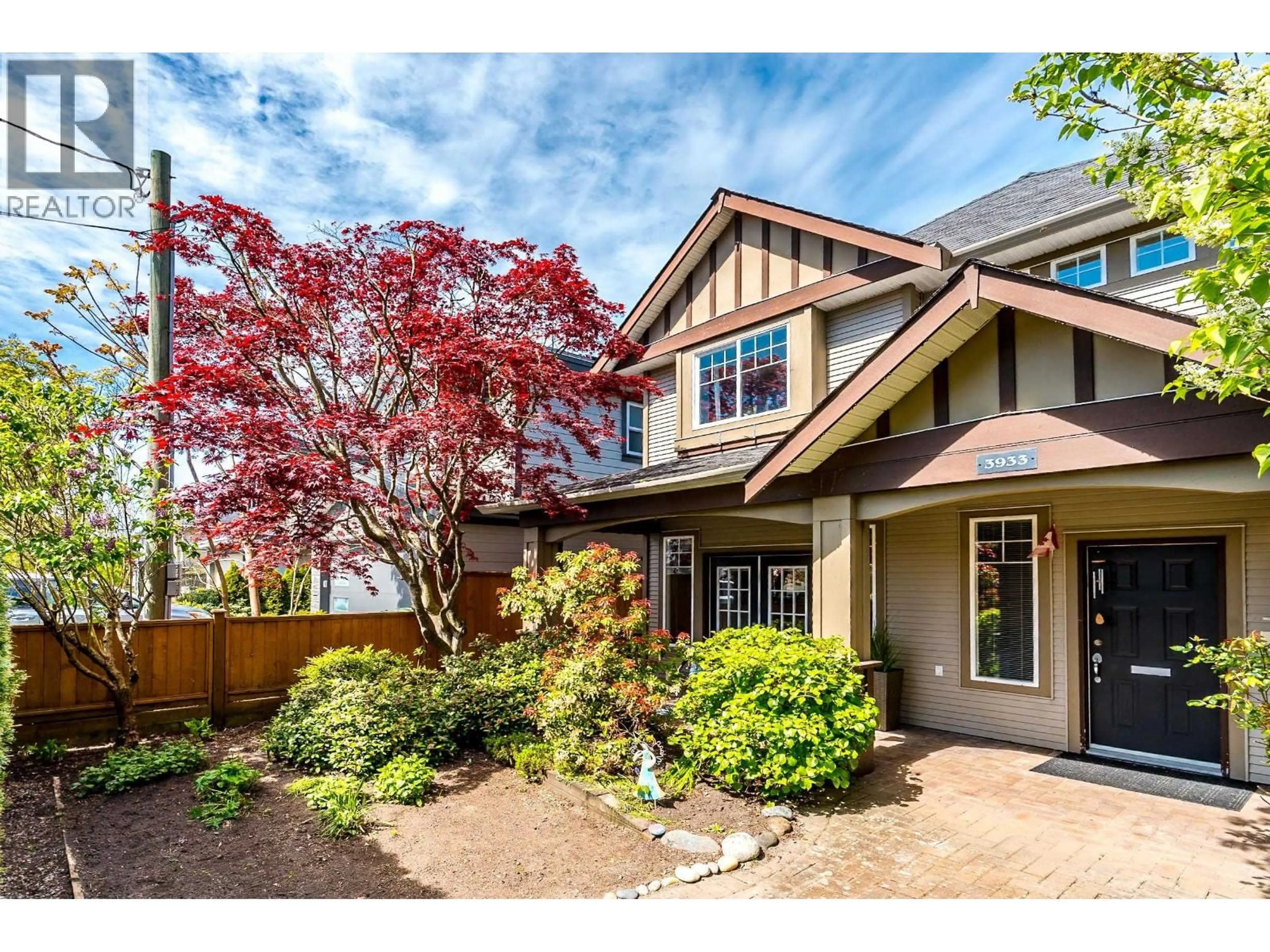 Home with vinyl exterior material, street for 3933 GARRY STREET, Richmond British Columbia V7E2T7