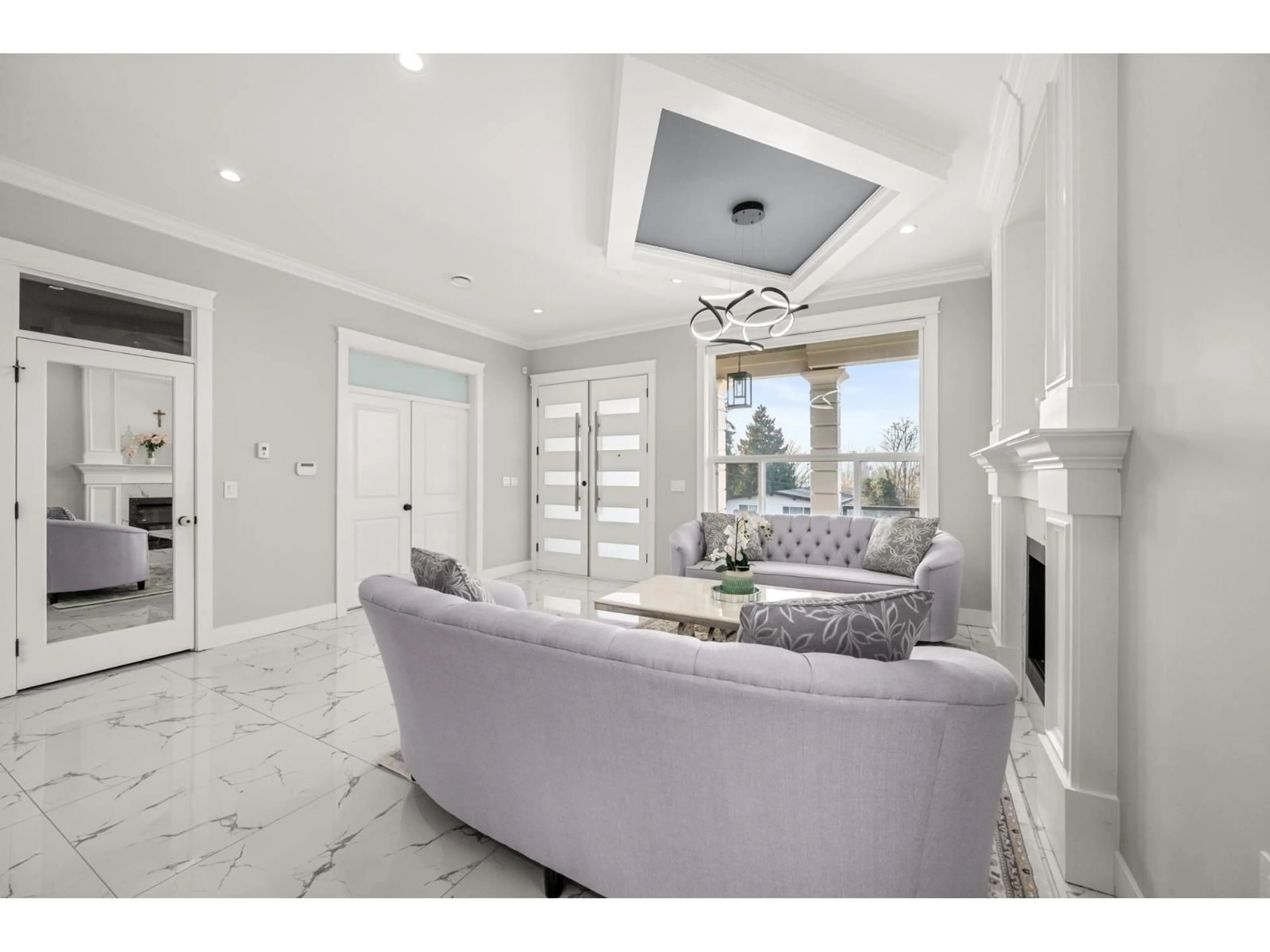 Living room with furniture, ceramic/tile floor for 11060 129 STREET, Surrey British Columbia V3T3J4