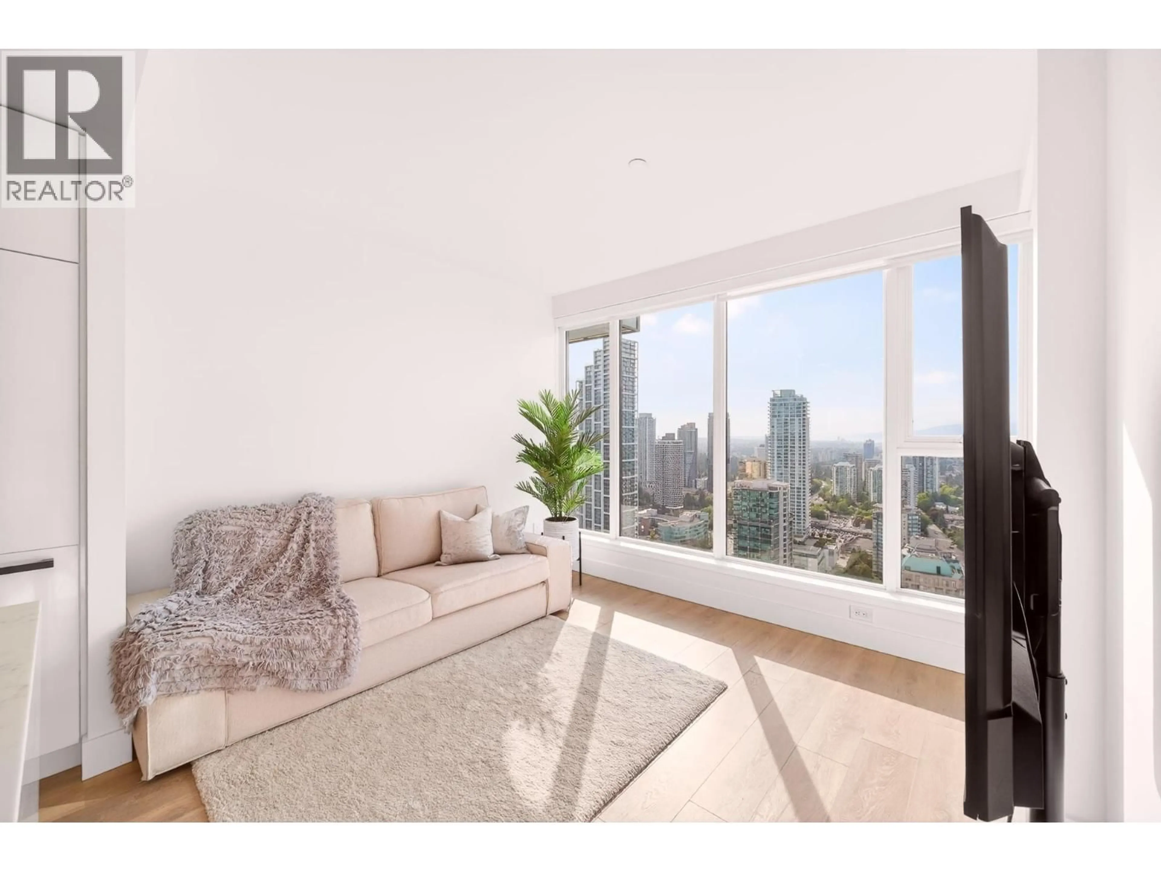 Living room with furniture, unknown for 3606 - 4711 HAZEL STREET, Burnaby British Columbia V5H0J9