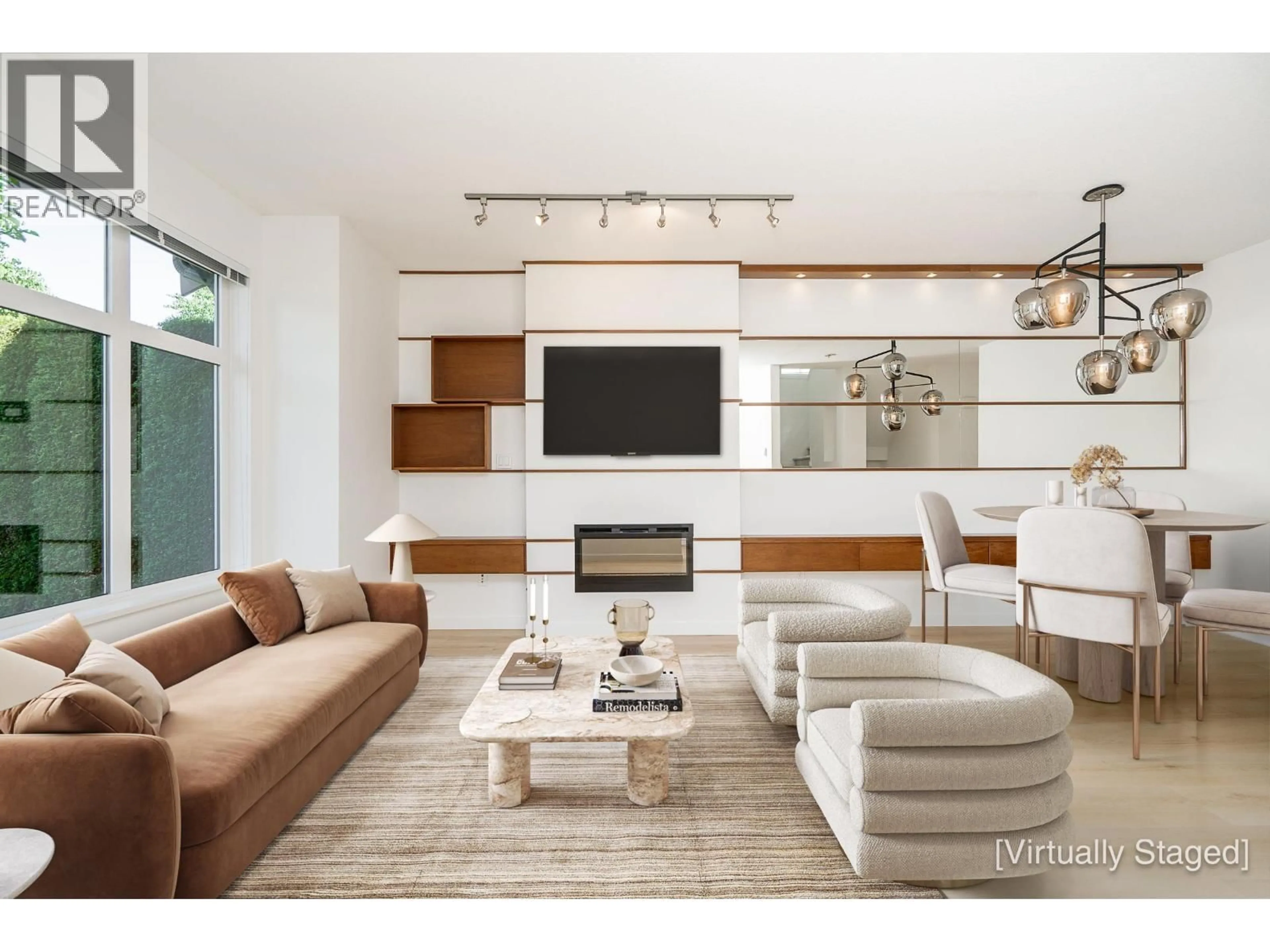 Living room with furniture, unknown for 10 - 3400 DEVONSHIRE AVENUE, Coquitlam British Columbia V3E0L1