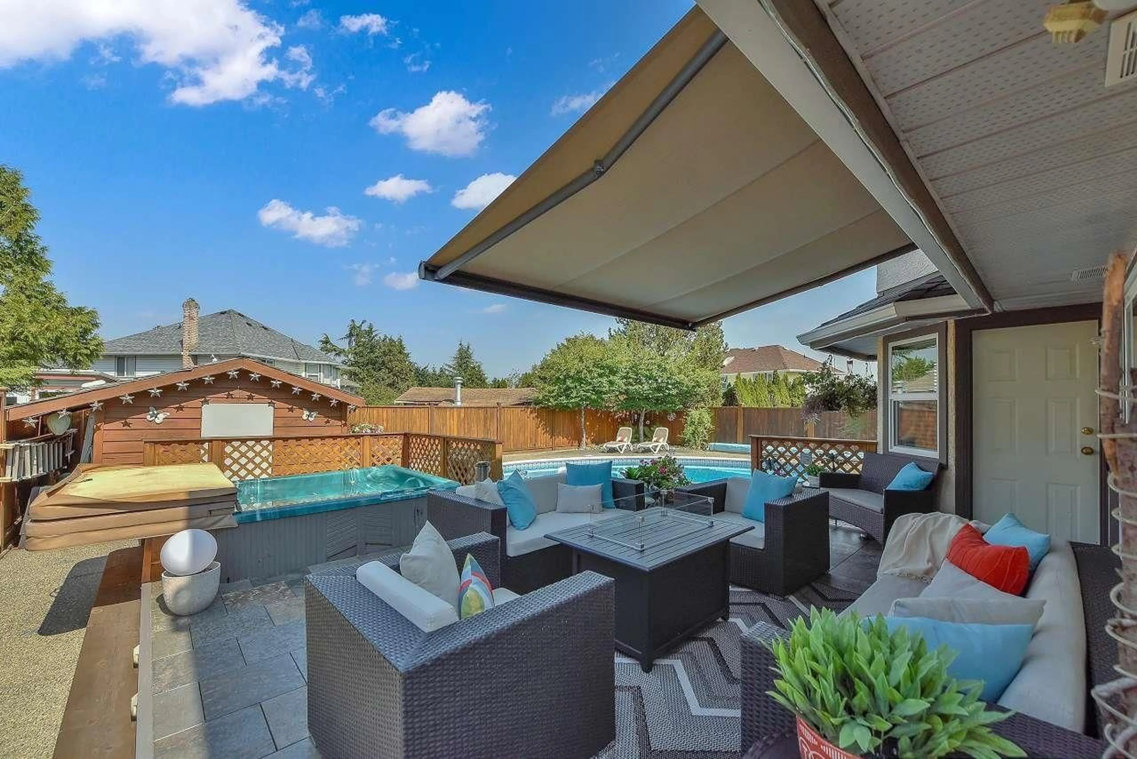 Patio, water/lake/river/ocean view for 16529 85TH STREET, Surrey British Columbia V4N3H2