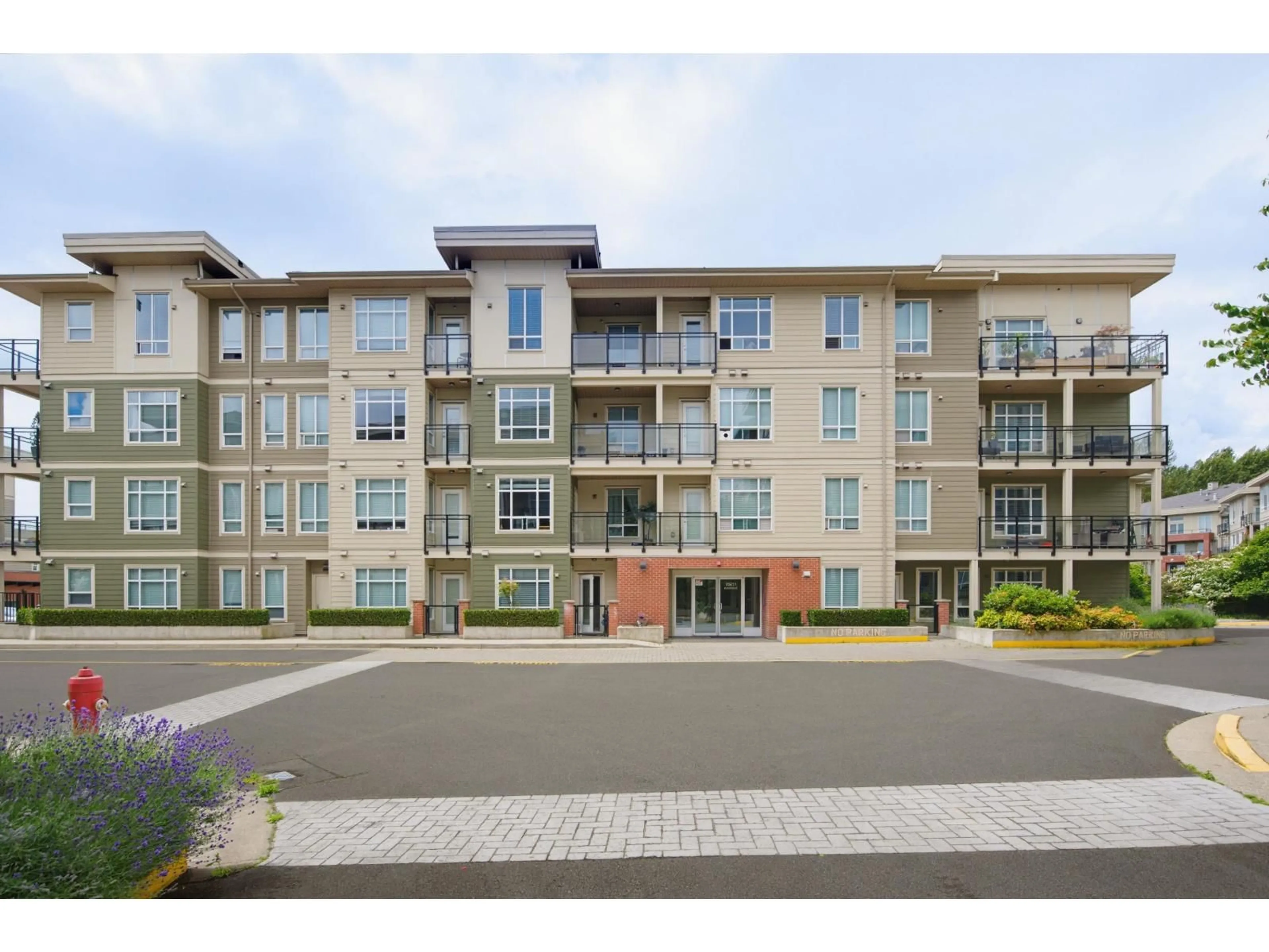 Unknown for E305 - 20211 66 AVENUE, Langley British Columbia V2Y0L4