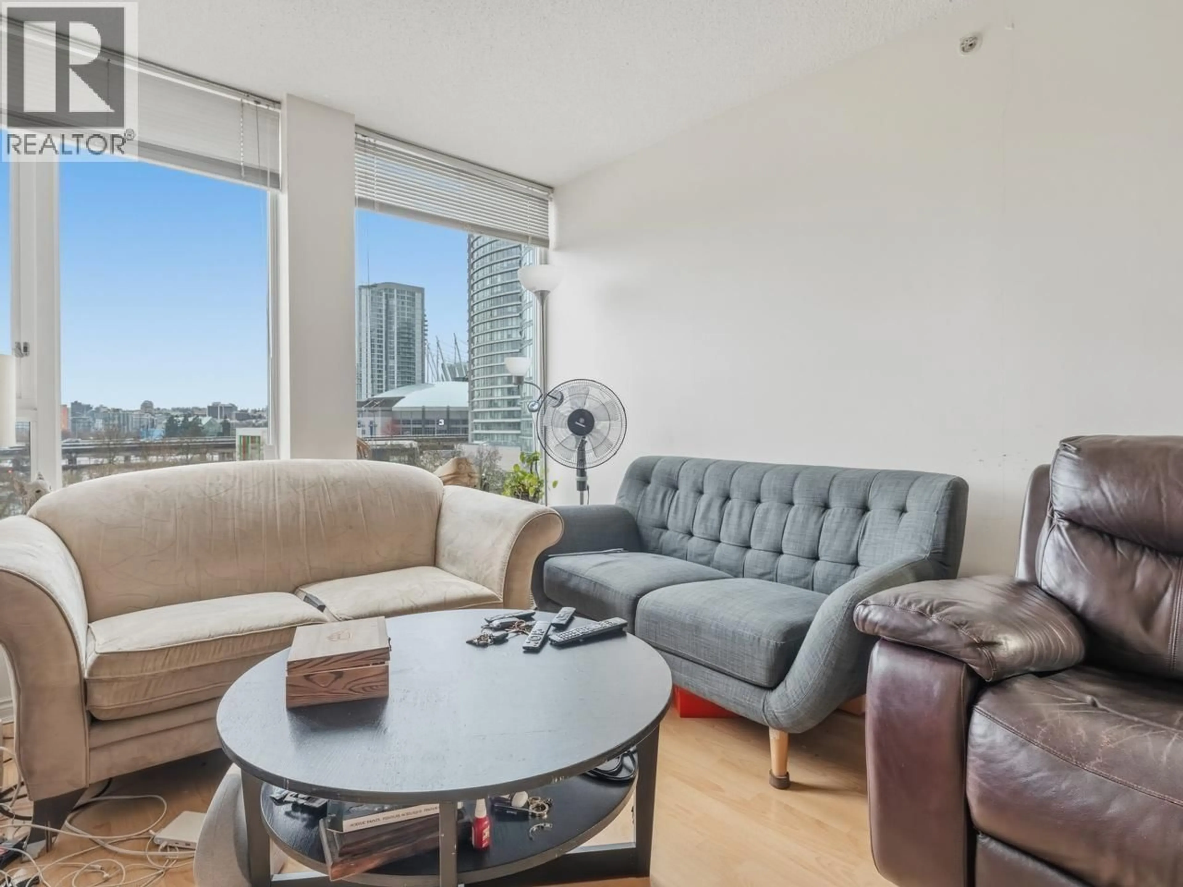 Living room with furniture, unknown for 710 - 550 TAYLOR STREET, Vancouver British Columbia V6B1R1