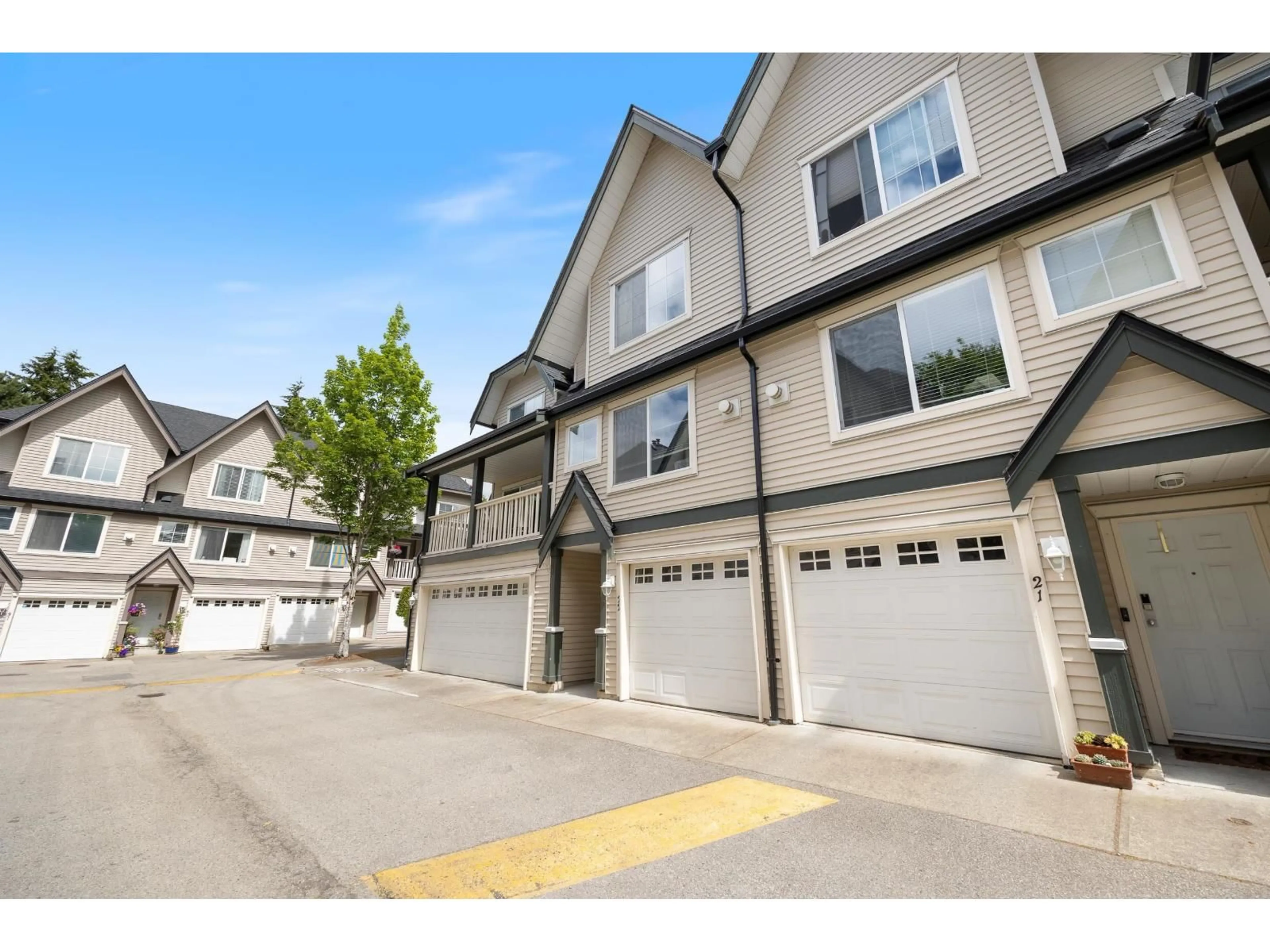 Unknown for 22 - 15355 26 AVENUE, Surrey British Columbia V4P1C4