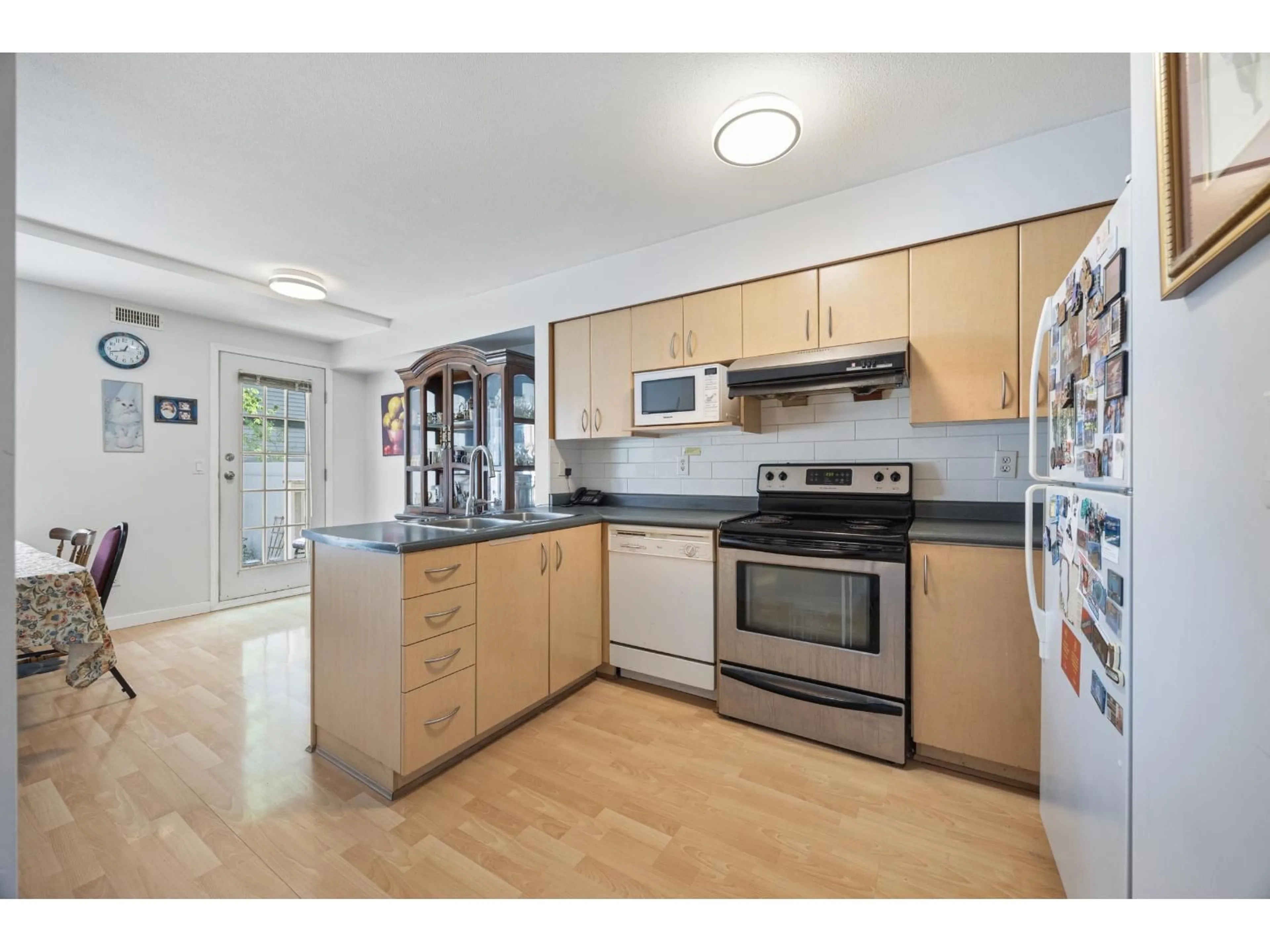 Unknown for 22 - 15355 26 AVENUE, Surrey British Columbia V4P1C4