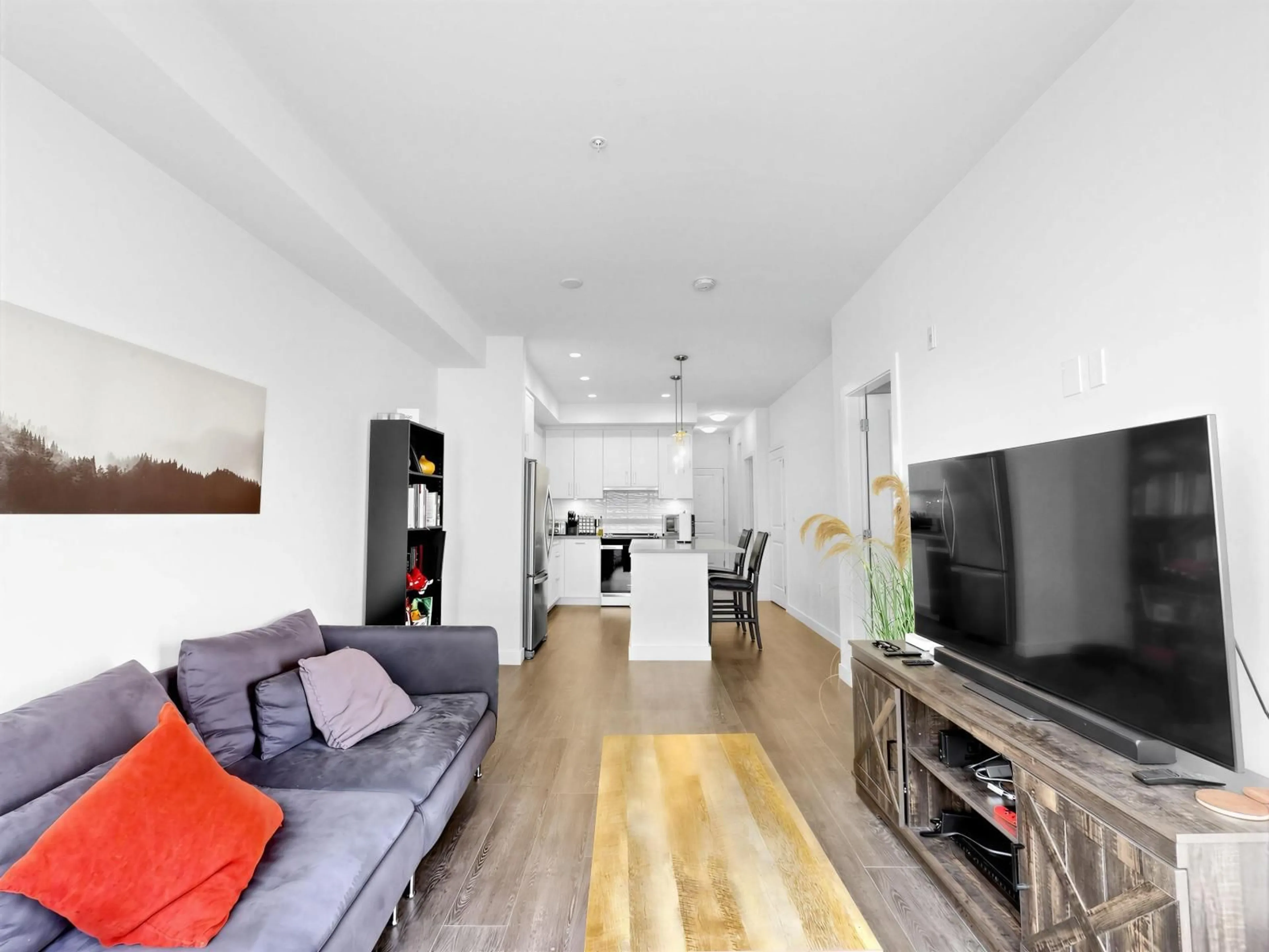 Living room with furniture, unknown for A319 - 20834 80 AVENUE, Langley British Columbia V2Y3M4