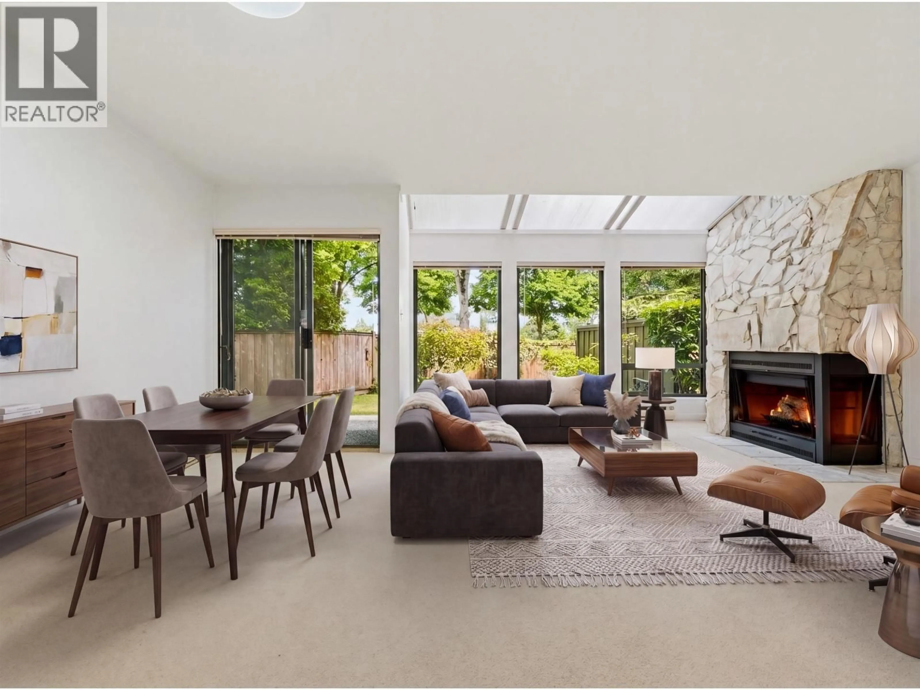Living room with furniture, unknown for 5837 MAYVIEW CIRCLE, Burnaby British Columbia V5E4B7