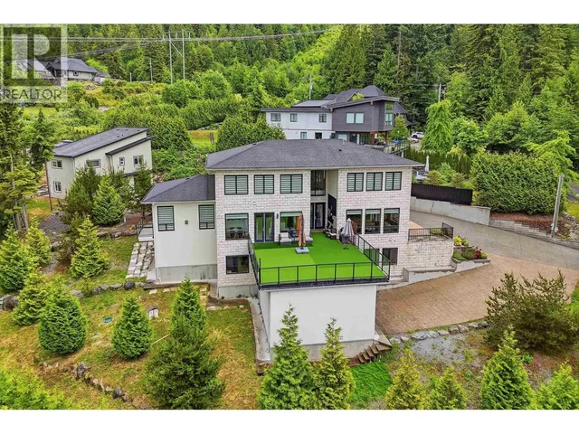 2425 LEGGETT DRIVE, Anmore 3