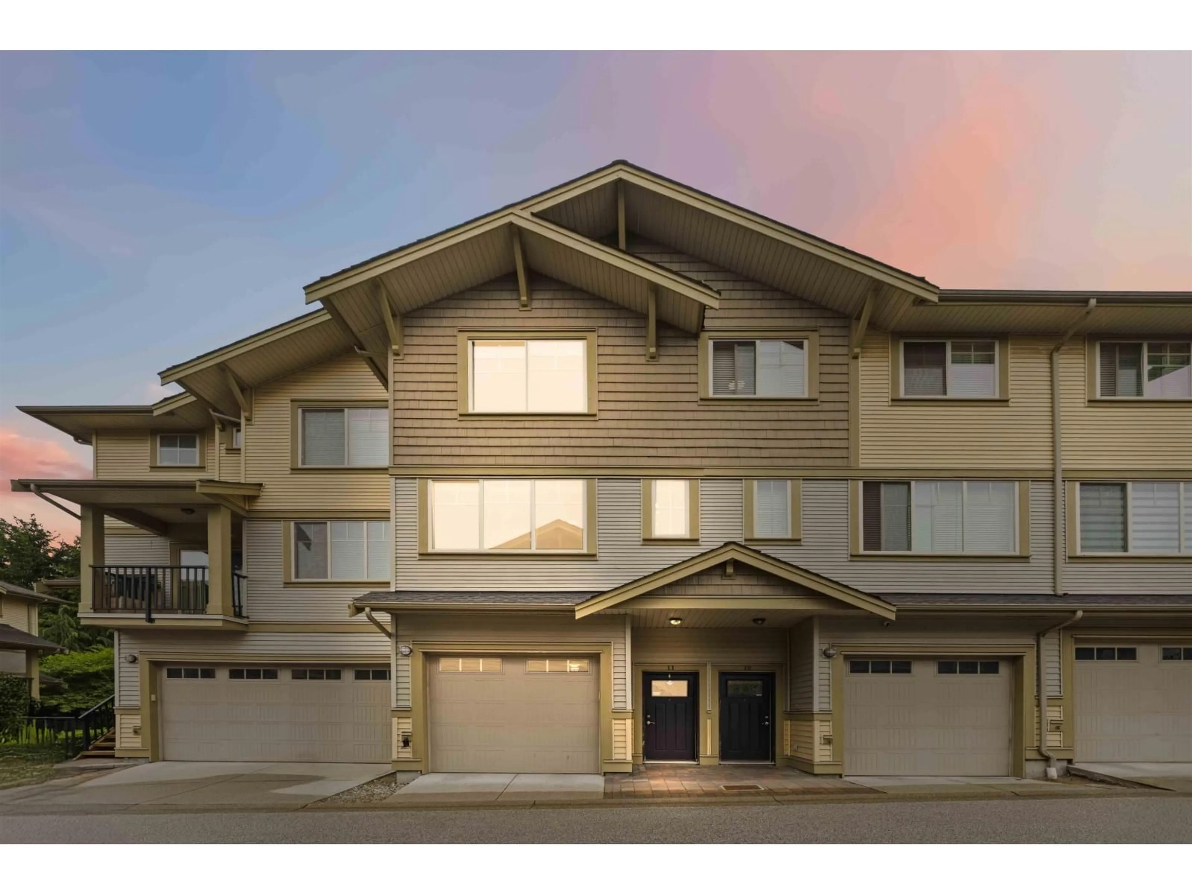Unknown for 11 - 9533 130A STREET, Surrey British Columbia V3V0B8