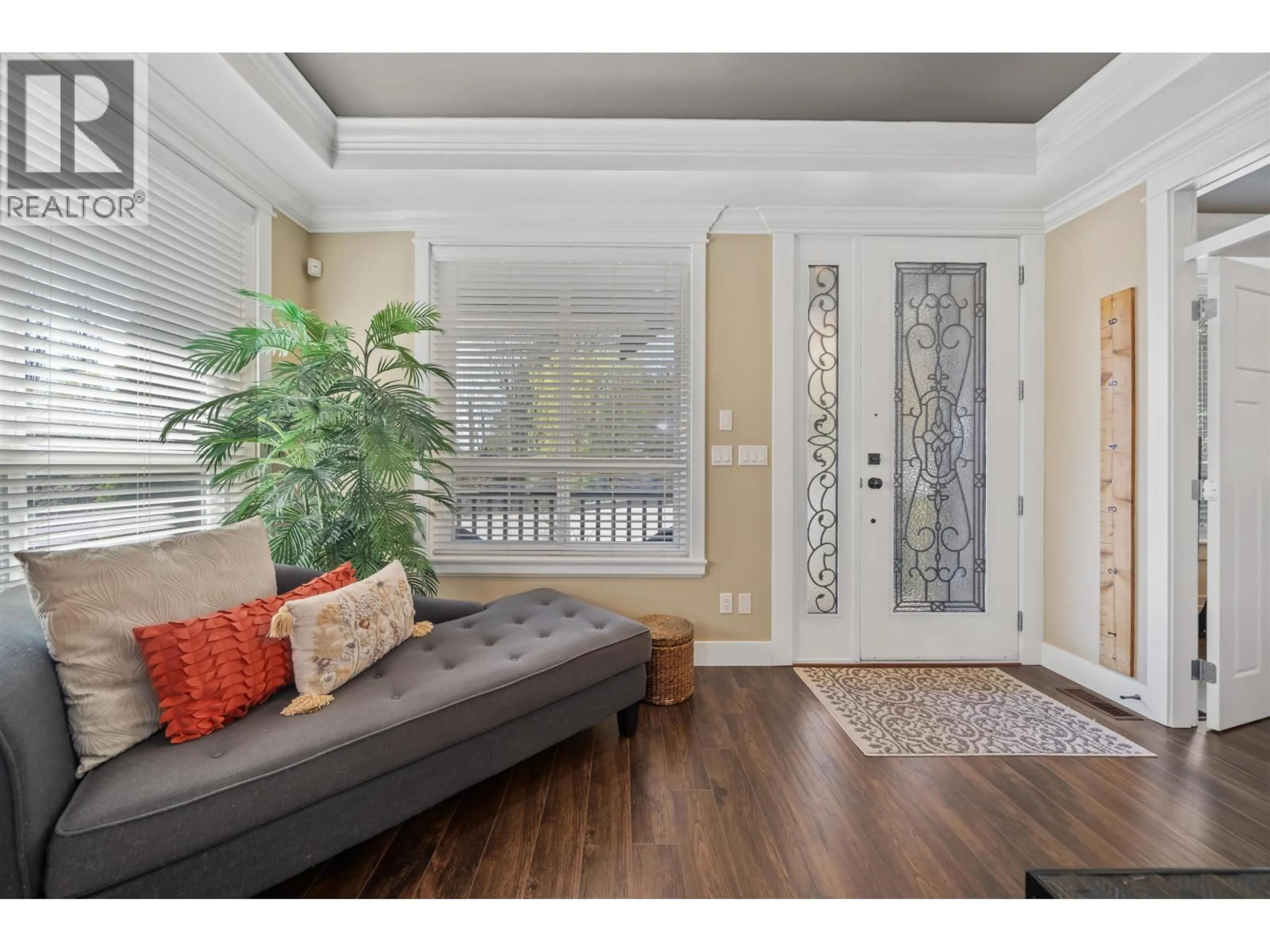 Indoor entryway for 10310 240 STREET, Maple Ridge British Columbia V2W0G4