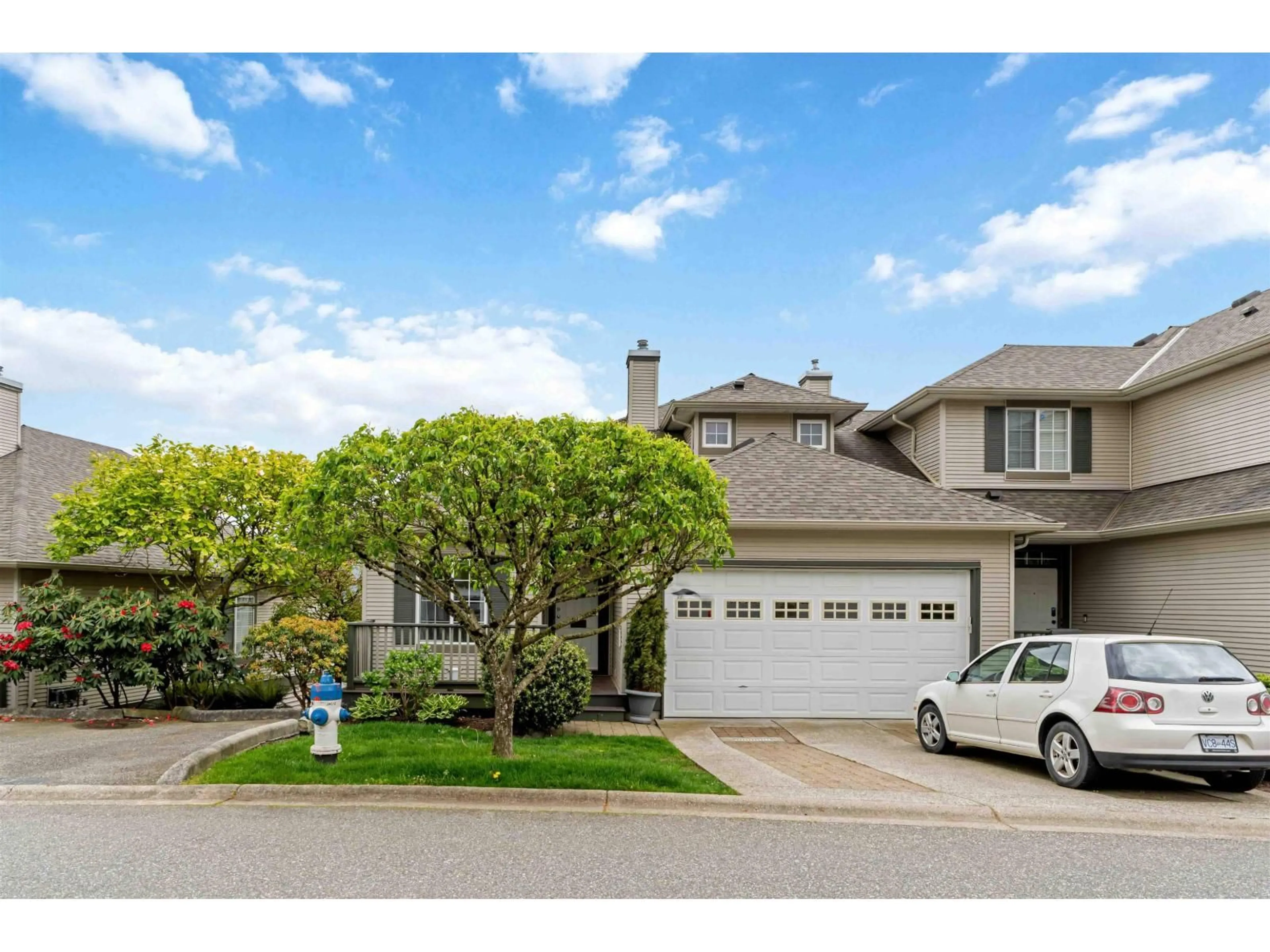 A pic from outside/outdoor area/front of a property/back of a property/a pic from drone, street for 11 - 2088 WINFIELD DRIVE, Abbotsford British Columbia V3G3C3