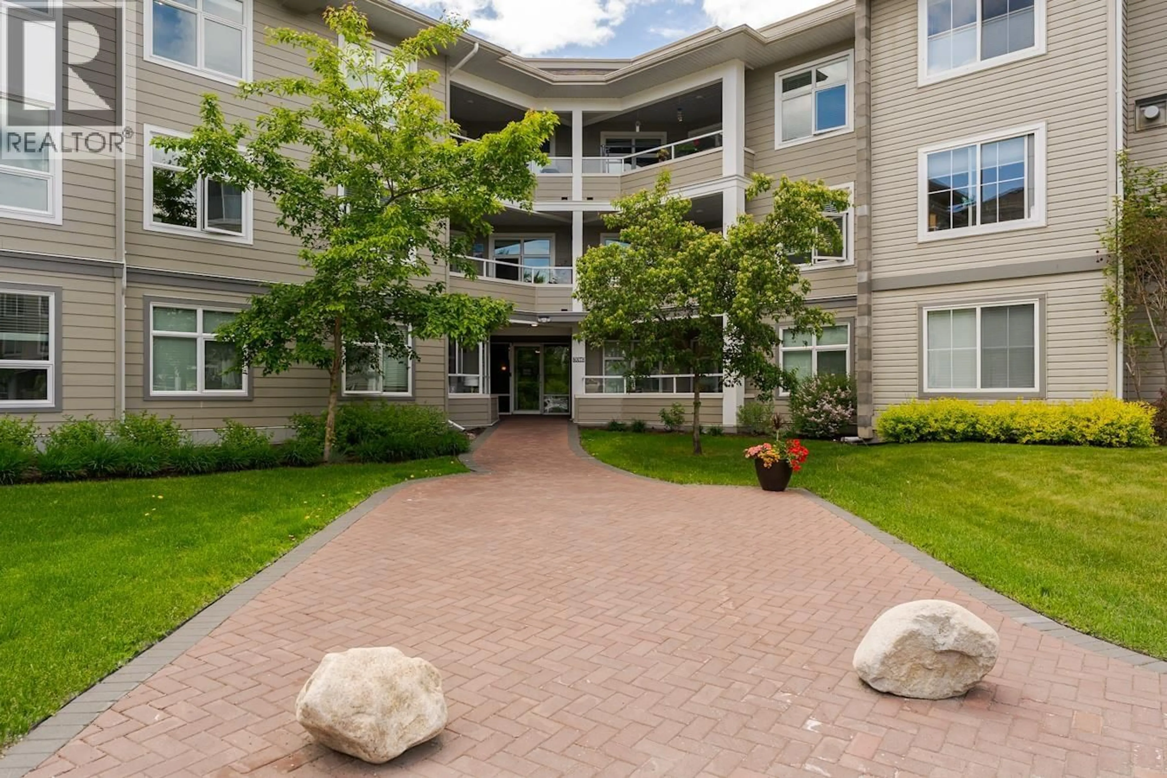 Patio, unknown for 221 - 2055 INGLEDEW STREET, Prince George British Columbia V2L5S1