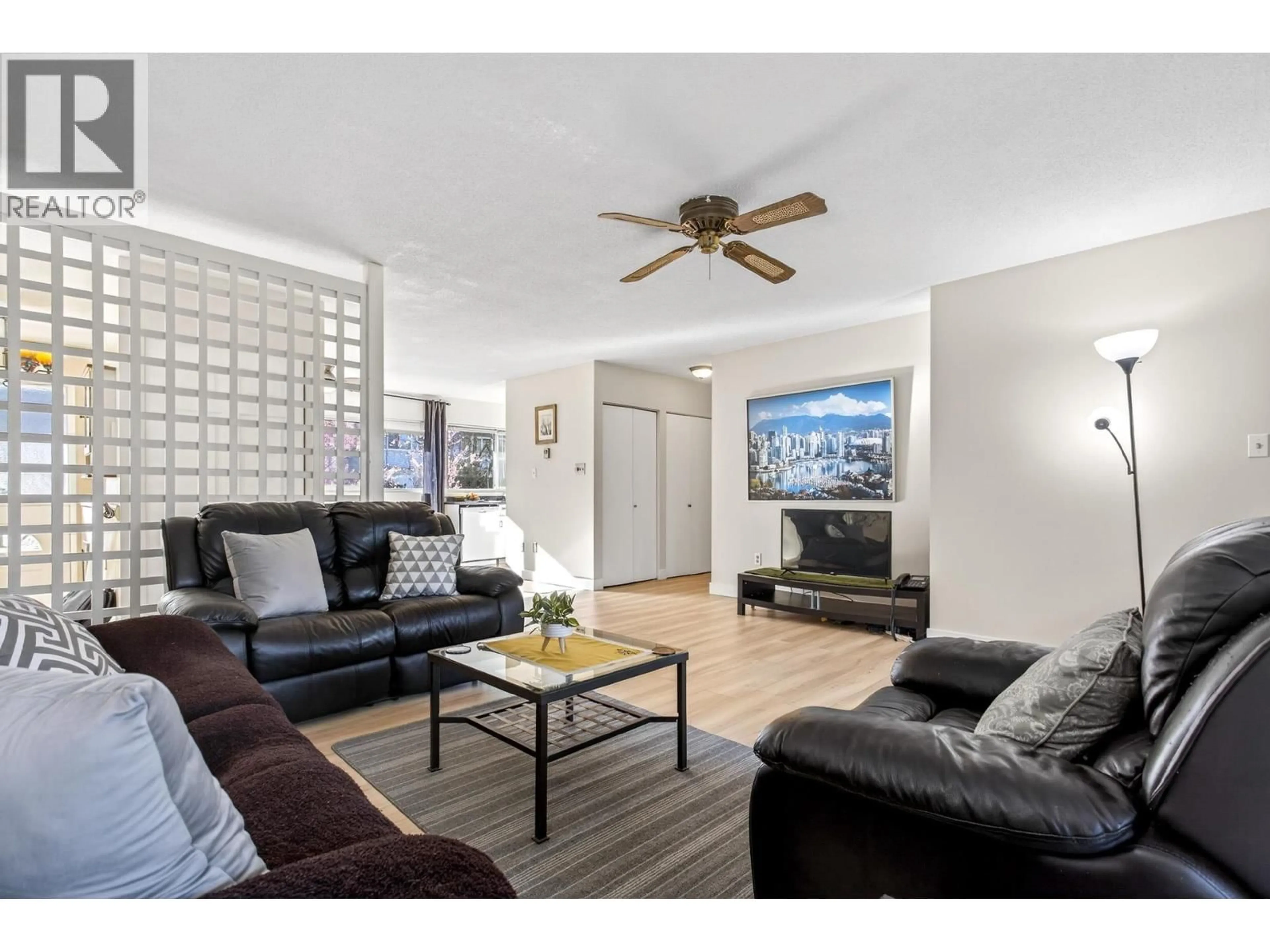 Living room with furniture, unknown for 1051 CECILE DRIVE, Port Moody British Columbia V3H1M5
