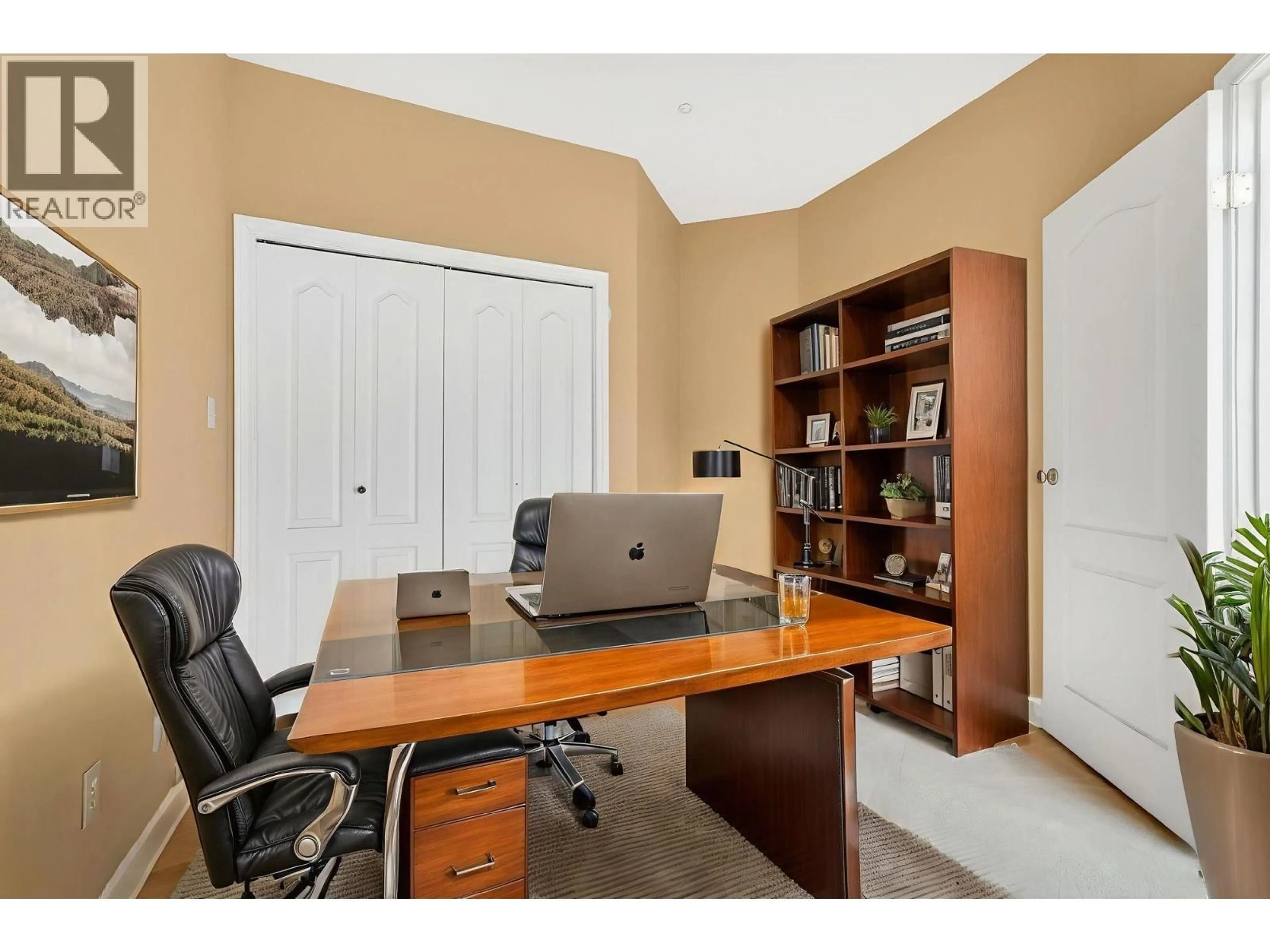 A pic of a room for 304 - 4753 RIVER ROAD, Ladner British Columbia V4K1R9
