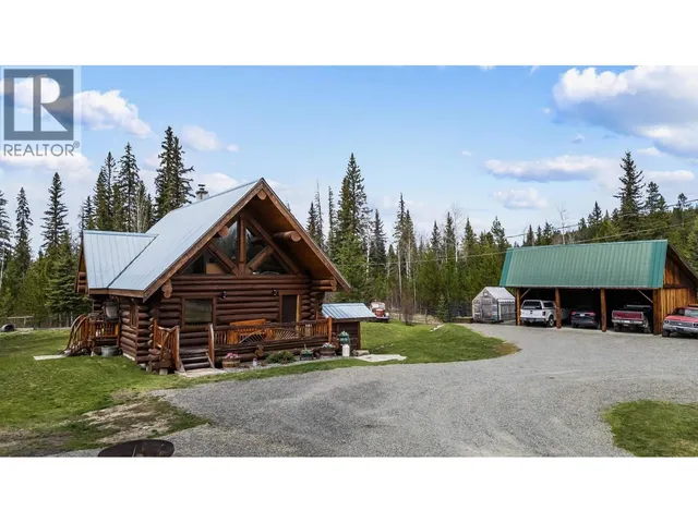 6483 HORSE LAKE ROAD, Lone Butte 5