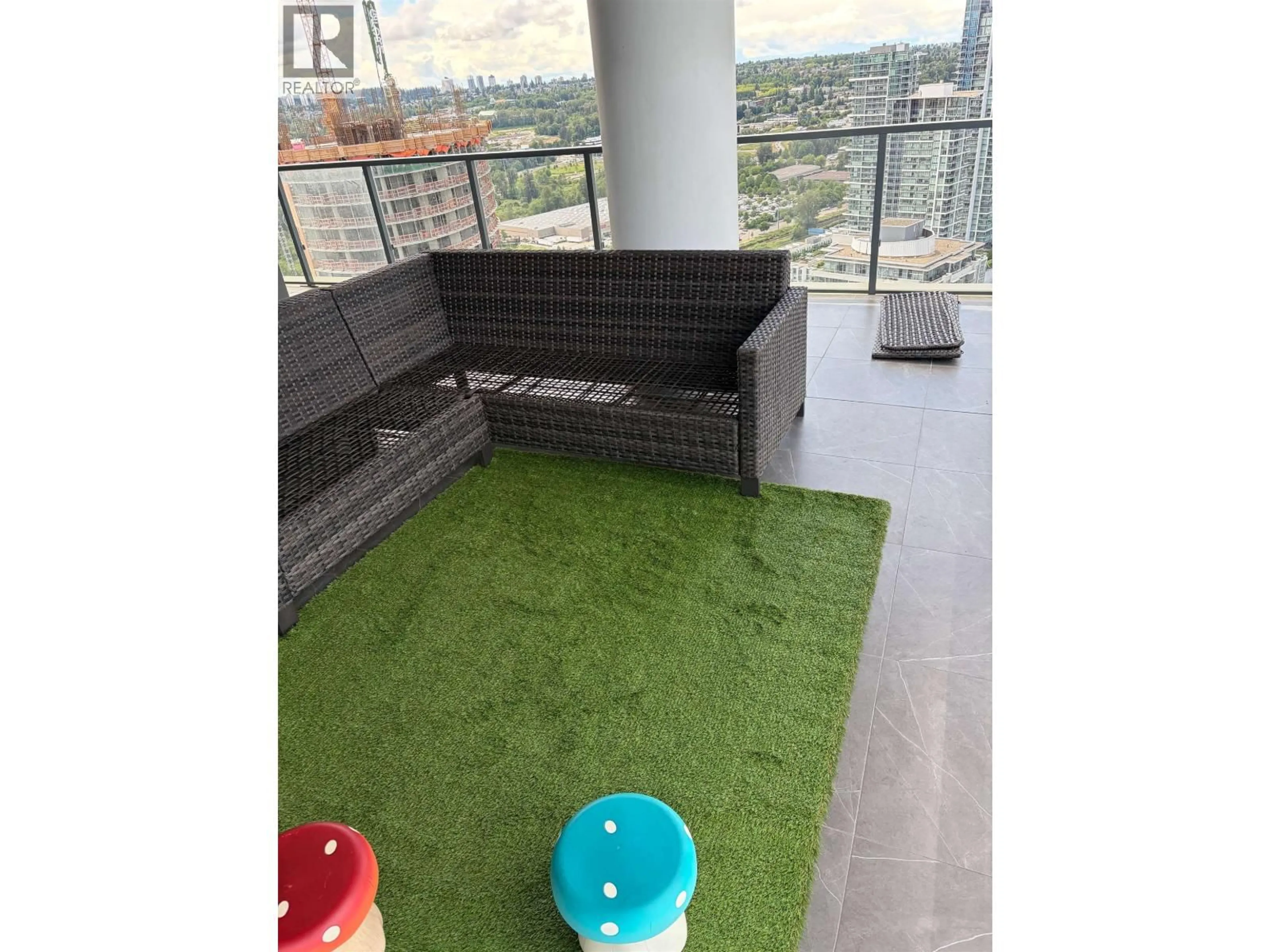 Patio, unknown for 3004 - 4890 LOUGHEED HIGHWAY, Burnaby British Columbia V5C0N2