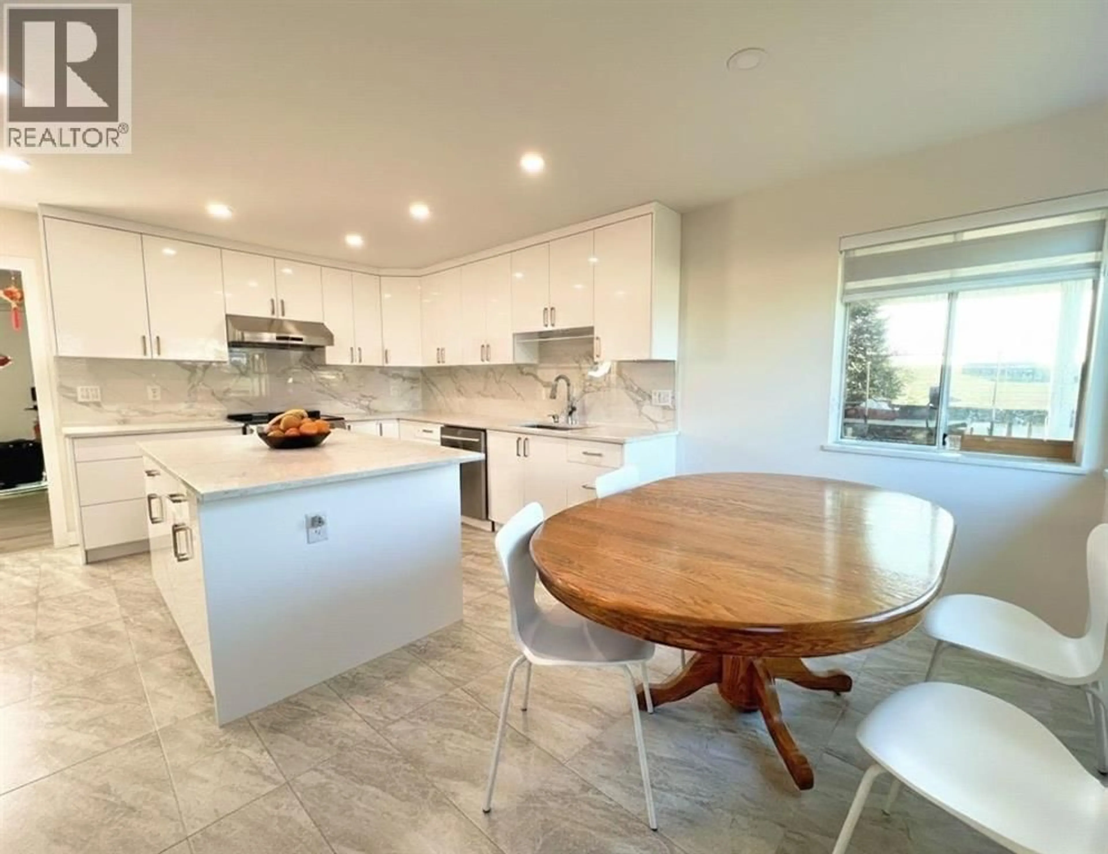 Open concept kitchen, ceramic/tile floor for 131 RICKMAN PLACE, New Westminster British Columbia V3L4P8