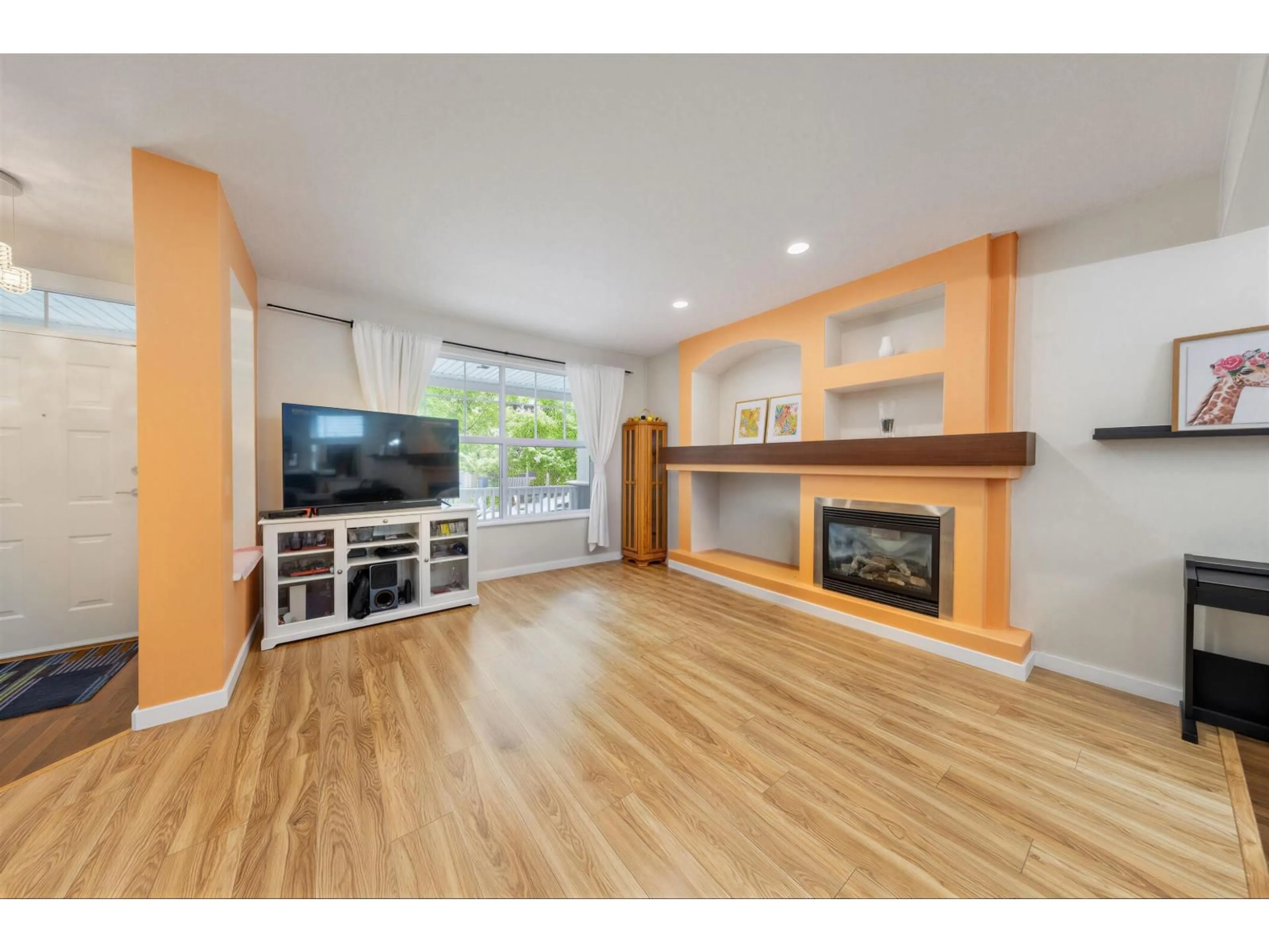 Unknown for 15186 61A AVENUE, Surrey British Columbia V3S5J7
