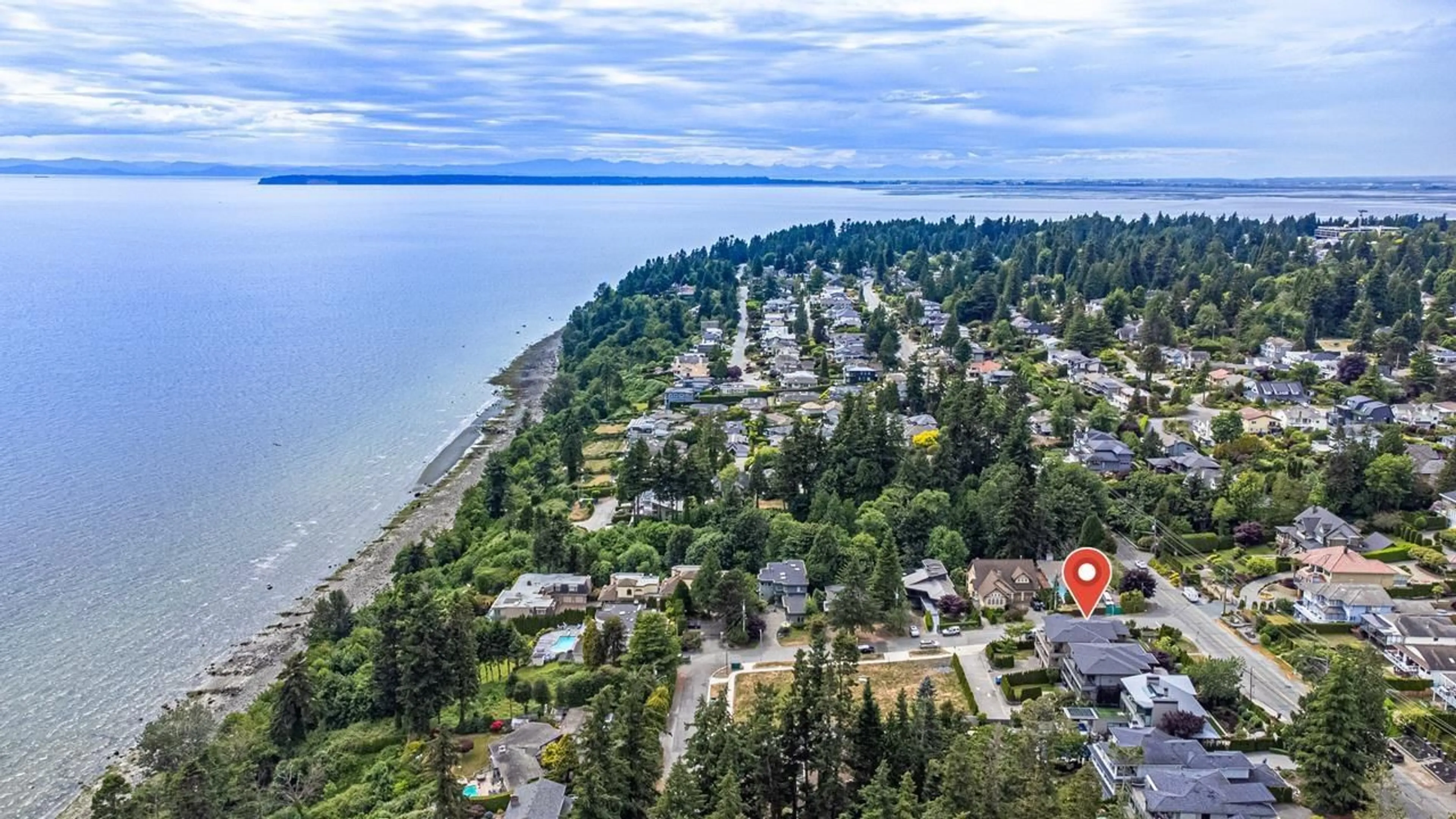 A pic from outside/outdoor area/front of a property/back of a property/a pic from drone, water/lake/river/ocean view for 13372 MARINE DRIVE, Surrey British Columbia V4A1G2