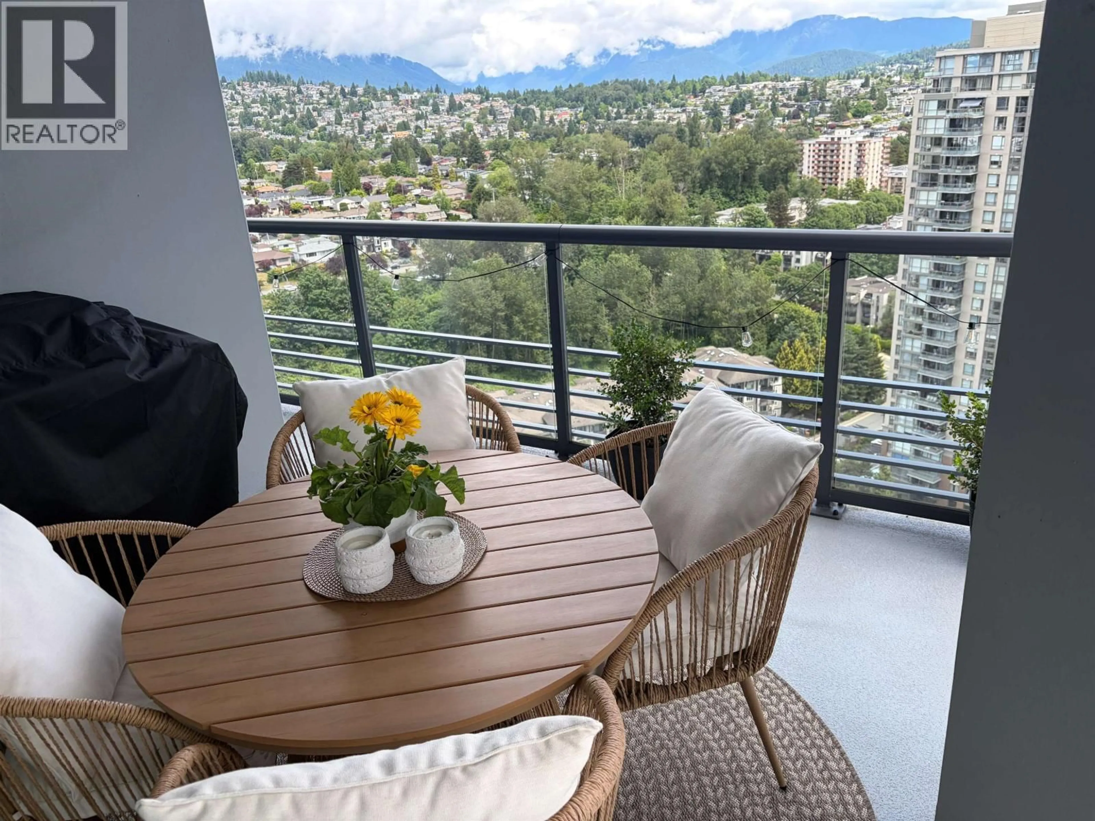 Balcony in the apartment, water/lake/river/ocean view for 2711 - 4730 LOUGHEED HIGHWAY, Burnaby British Columbia V5C4A8