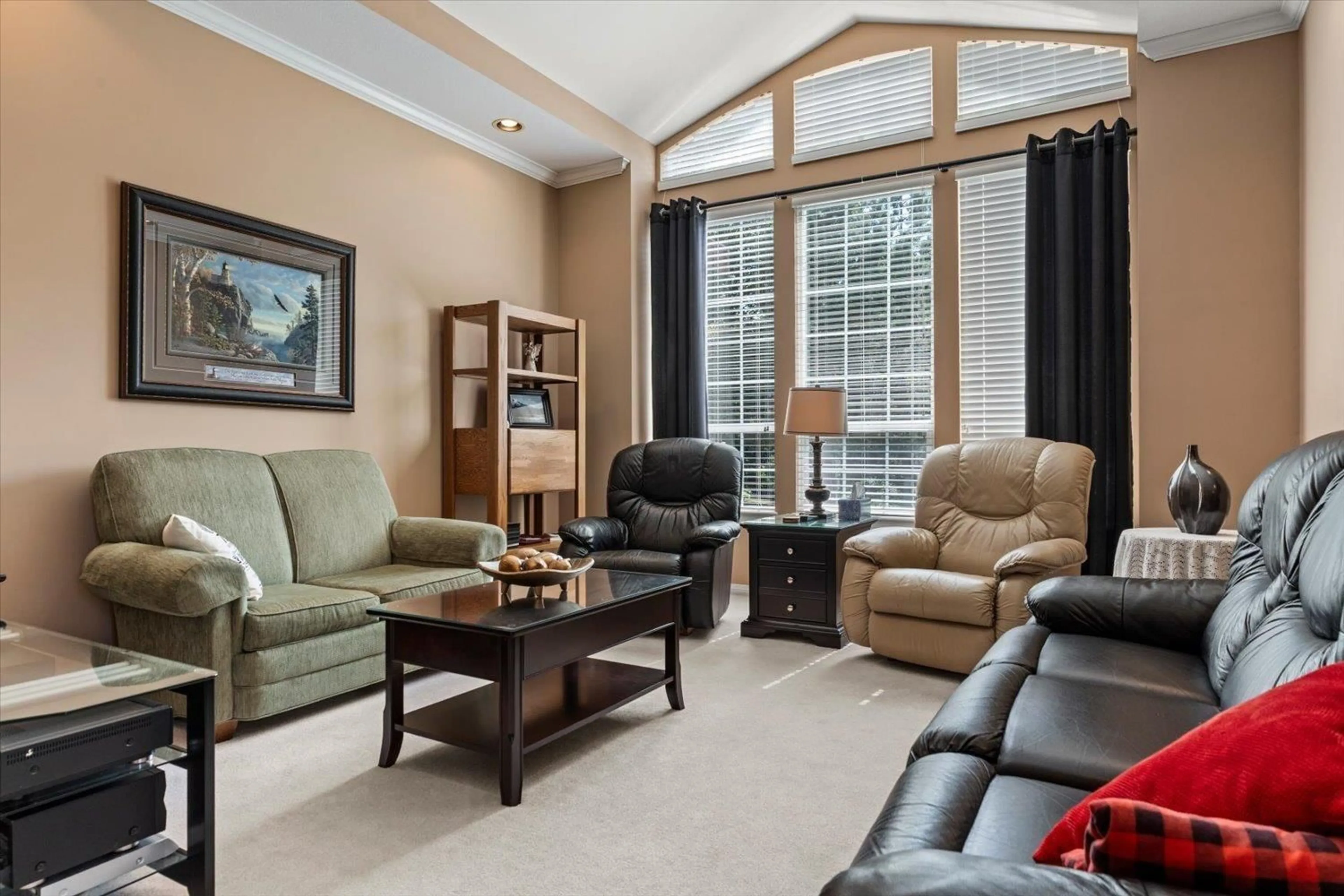 Living room with furniture, unknown for 54 - 32777 CHILCOTIN DRIVE, Abbotsford British Columbia V2T5W4