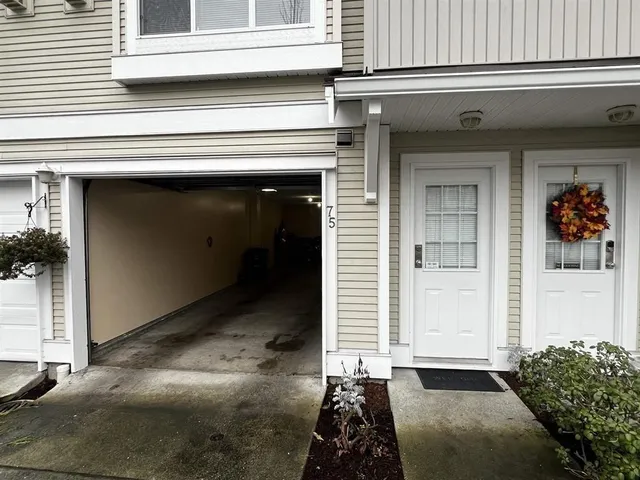 75 - 12110 75A AVENUE, Surrey 4