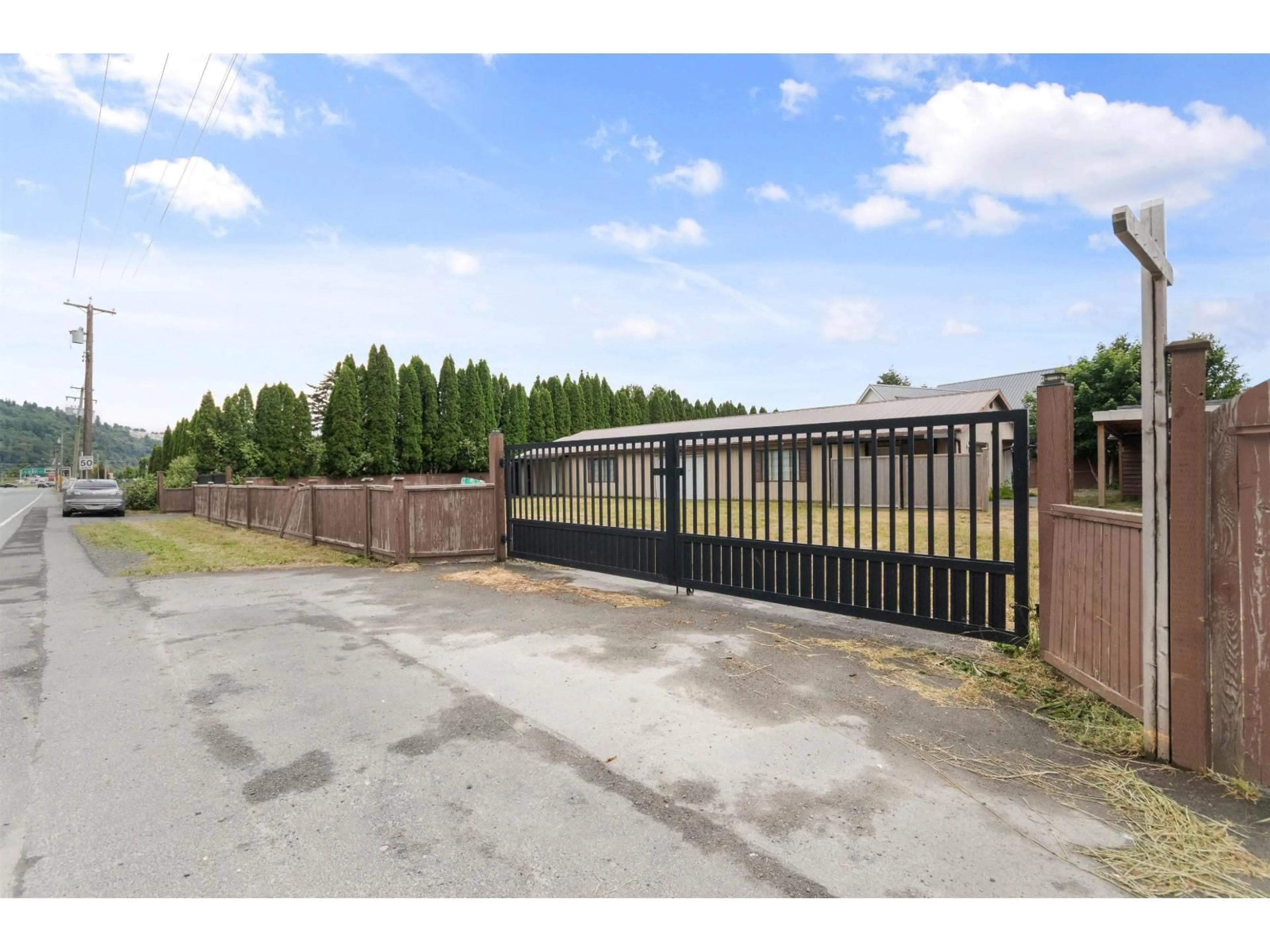 A pic from outside/outdoor area/front of a property/back of a property/a pic from drone, street for 7526 LICKMAN ROAD, Sardis - Greendale British Columbia V2R4A7