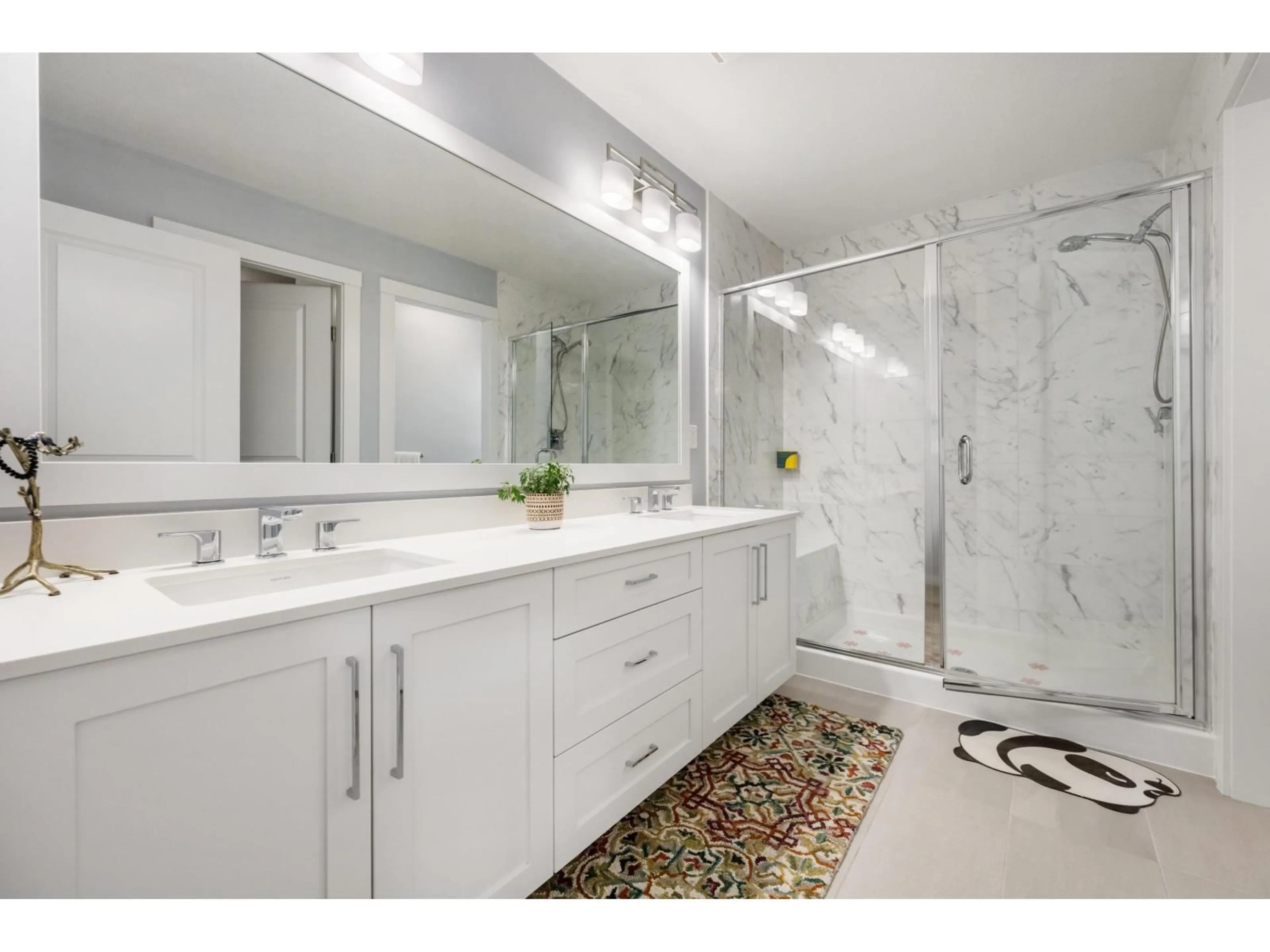 Contemporary bathroom, ceramic/tile floor for 21 - 2855 158 STREET, Surrey British Columbia V3Z0P5