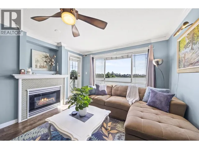312 - 6 RENAISSANCE SQUARE, New Westminster 5