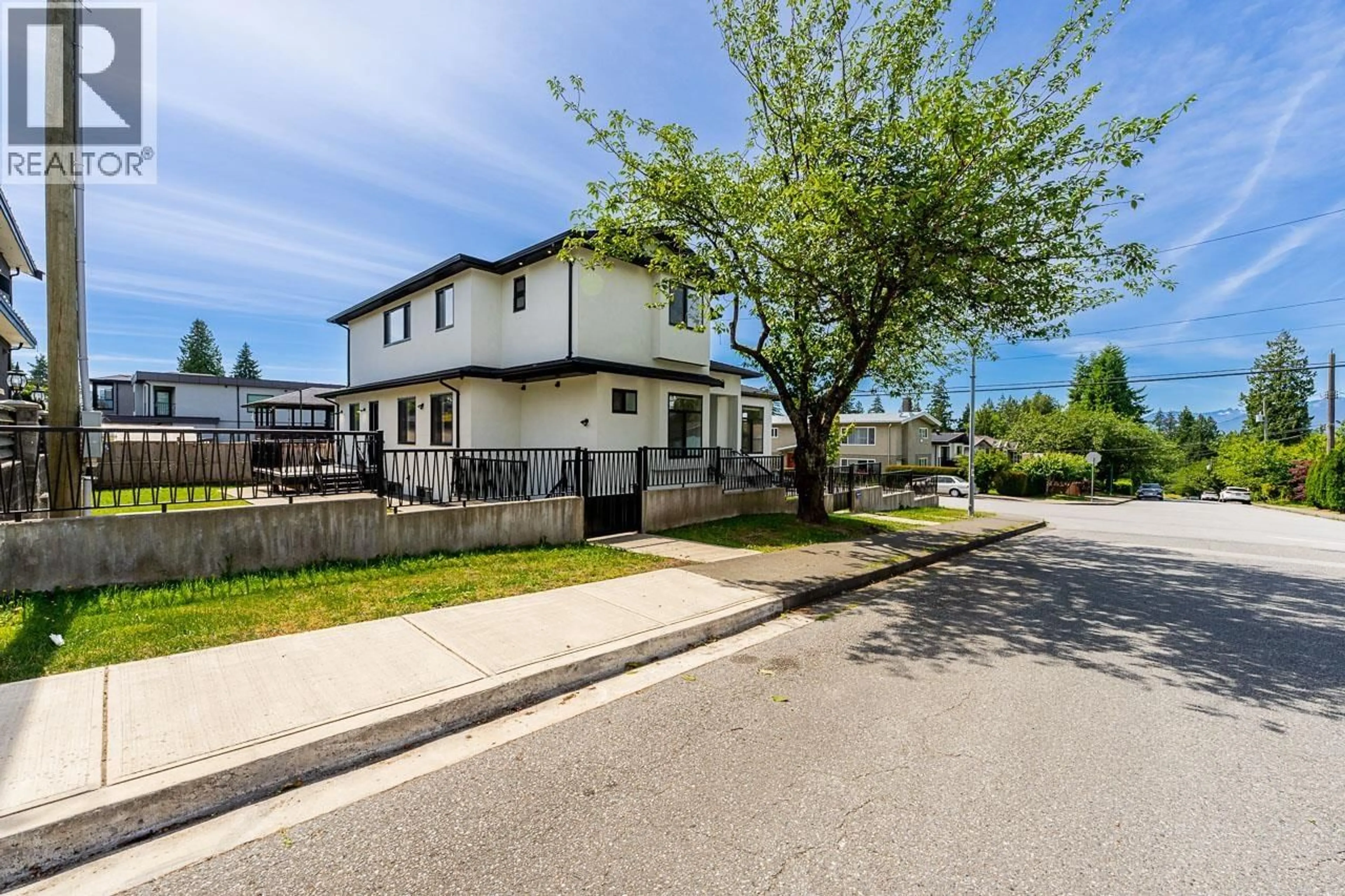 A pic from outside/outdoor area/front of a property/back of a property/a pic from drone, street for 7419 1ST STREET, Burnaby British Columbia V3N3S9