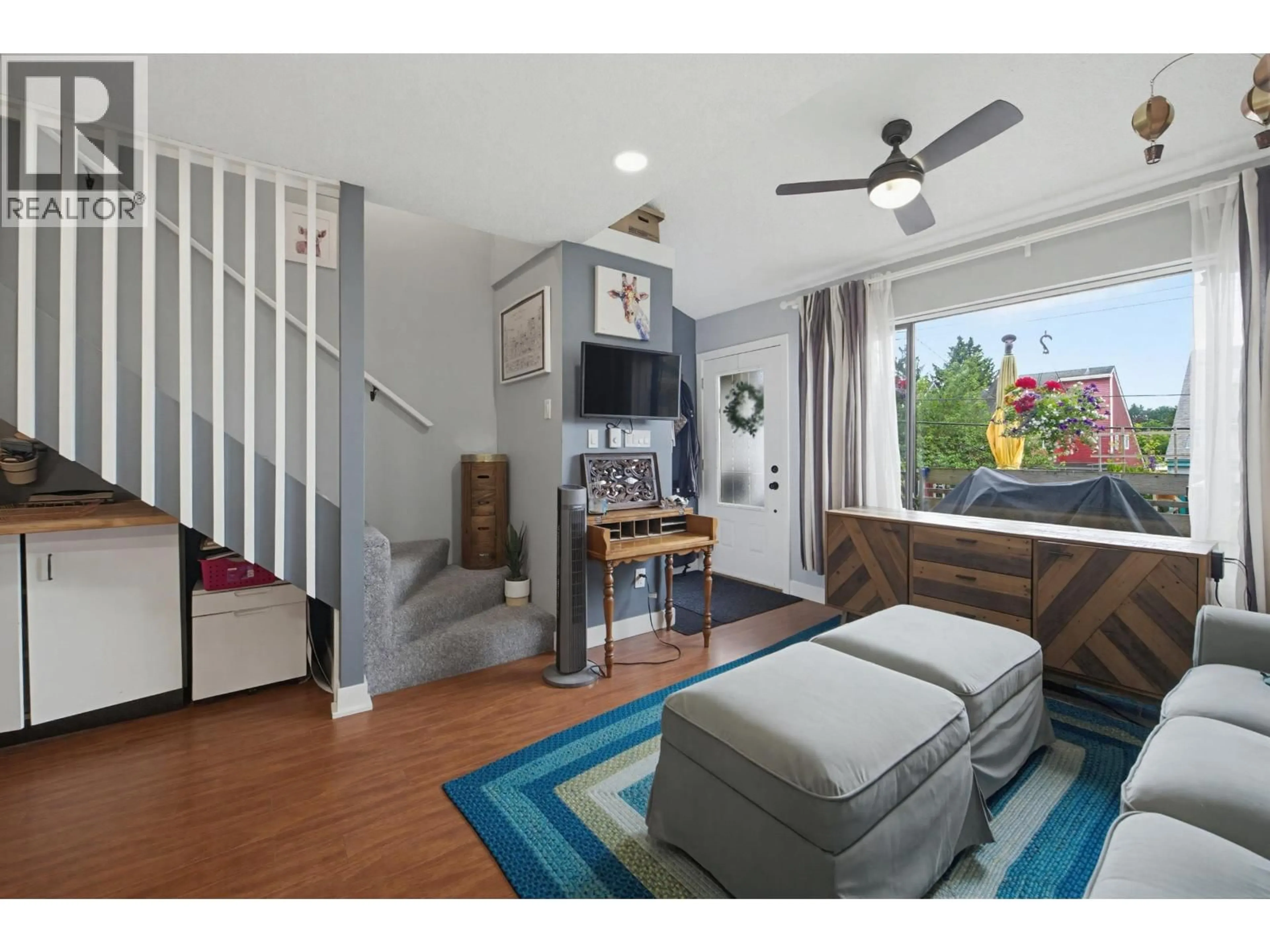 Living room with furniture, unknown for 4716 48B STREET, Delta British Columbia V4K2S2