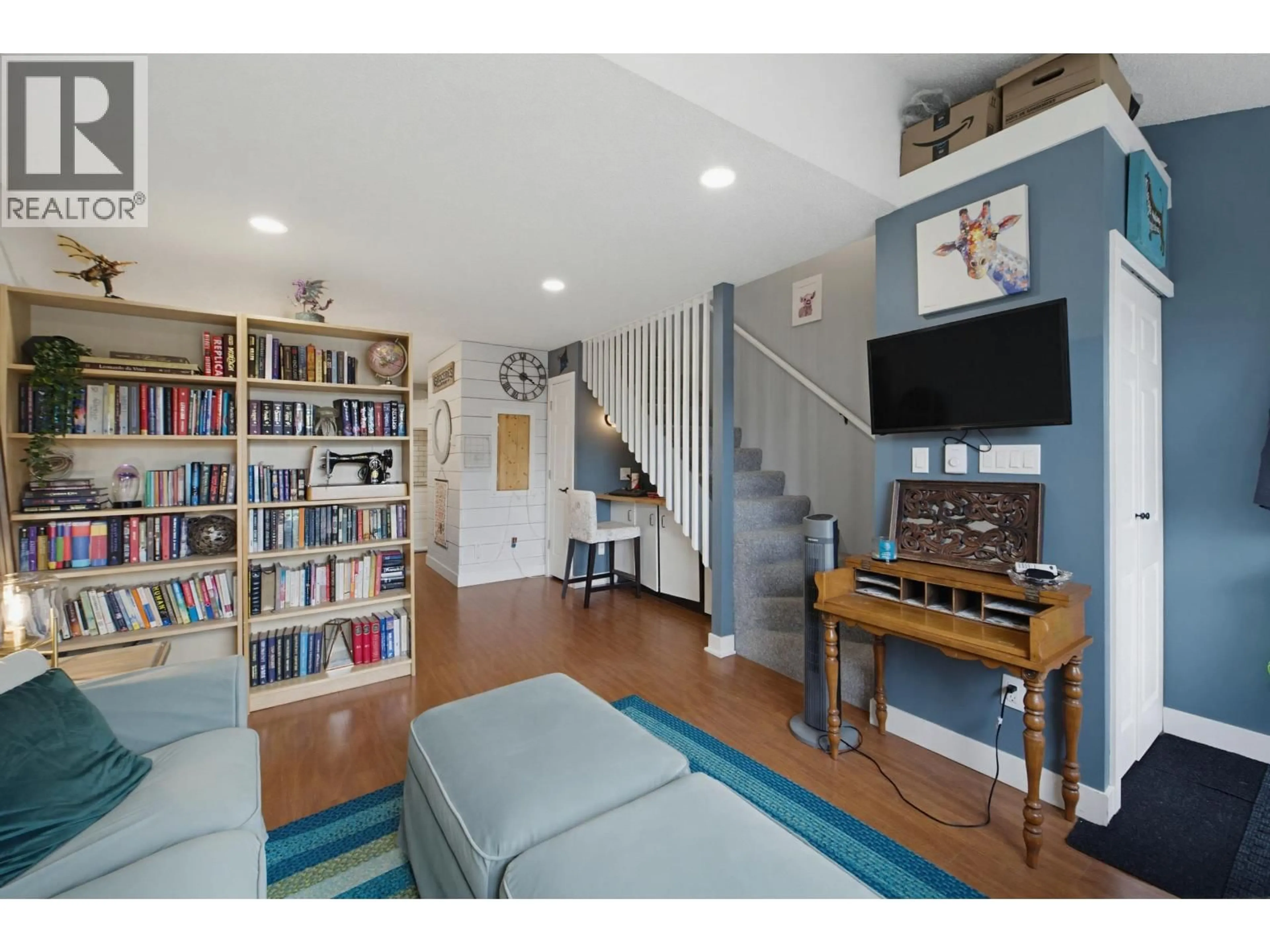Living room with furniture, unknown for 4716 48B STREET, Delta British Columbia V4K2S2