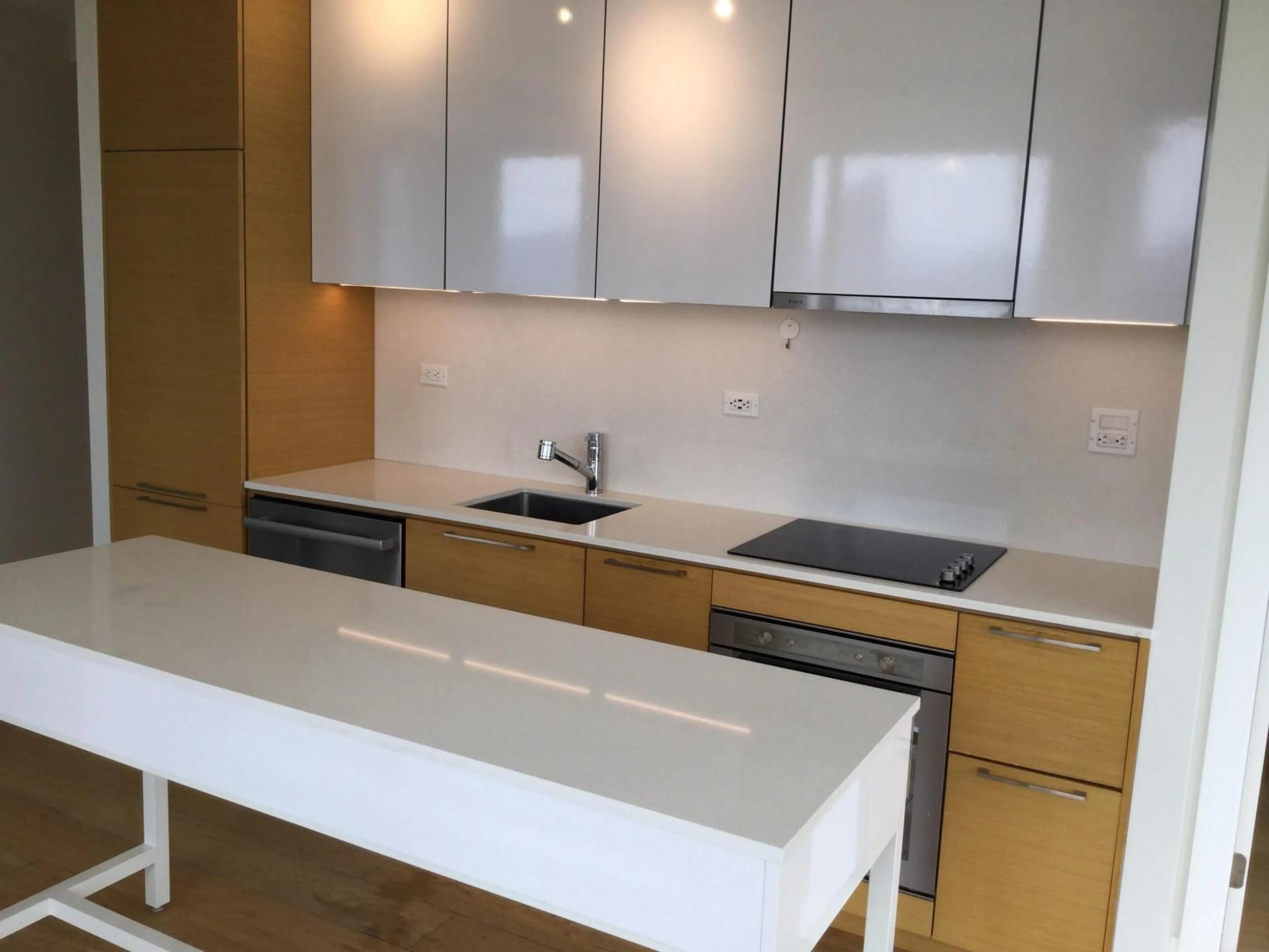 Standard kitchen, unknown for 2406 - 13438 CENTRAL AVENUE, Surrey British Columbia V3T0N2