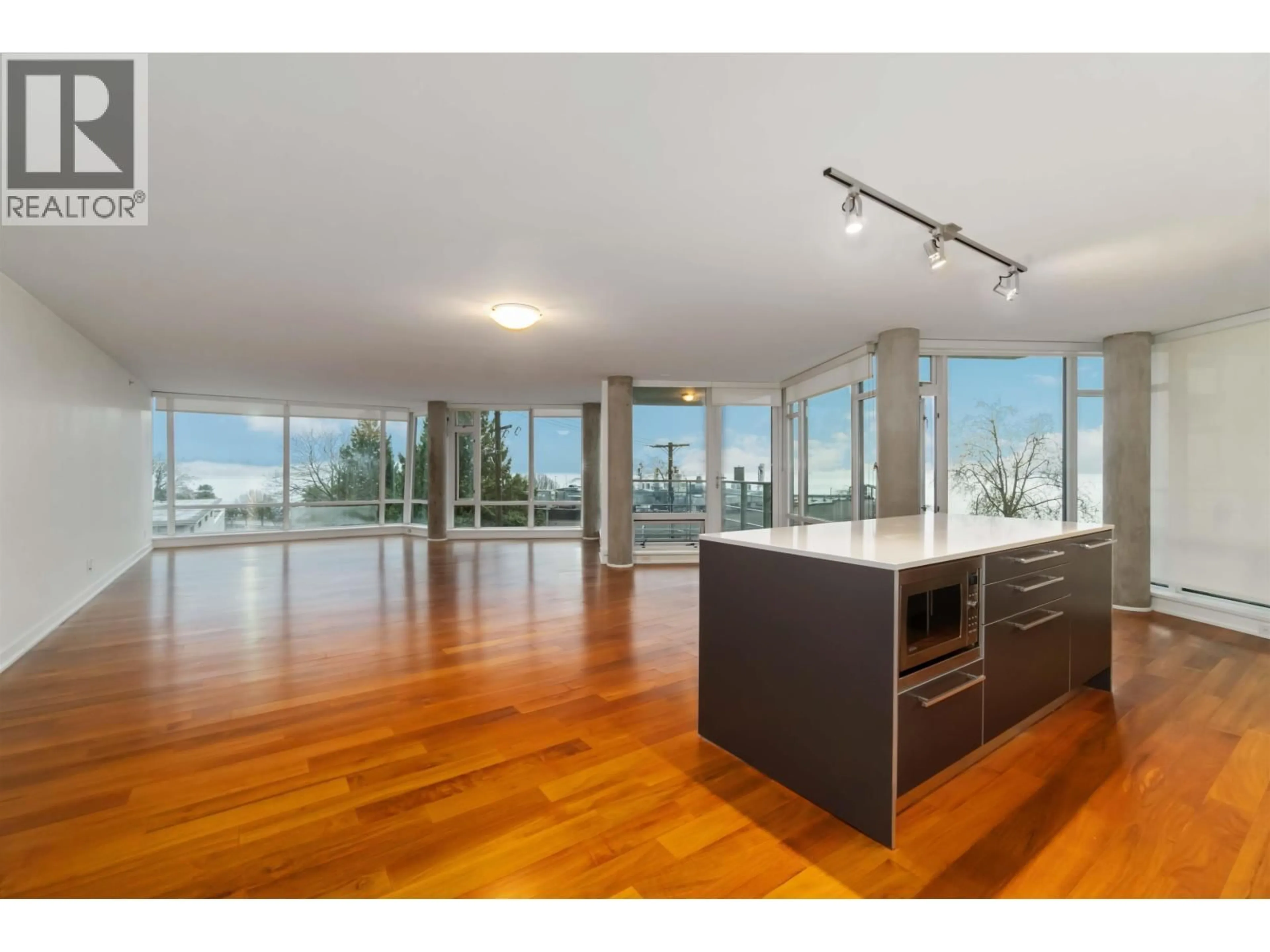 Open concept kitchen, unknown for 404 - 1762 DAVIE STREET, Vancouver British Columbia V6G1W2