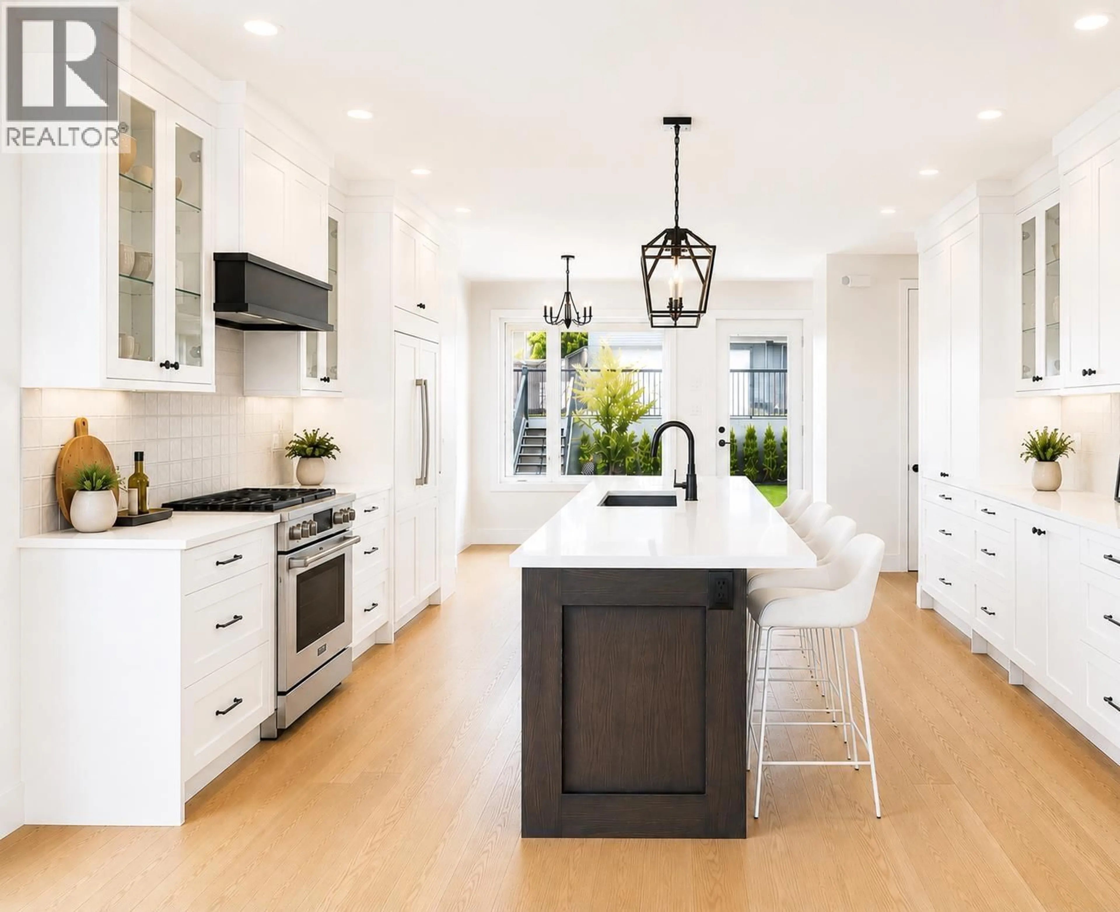 Contemporary kitchen, wood/laminate floor for 101 - 903 EDGAR AVENUE, Coquitlam British Columbia V3K2K1