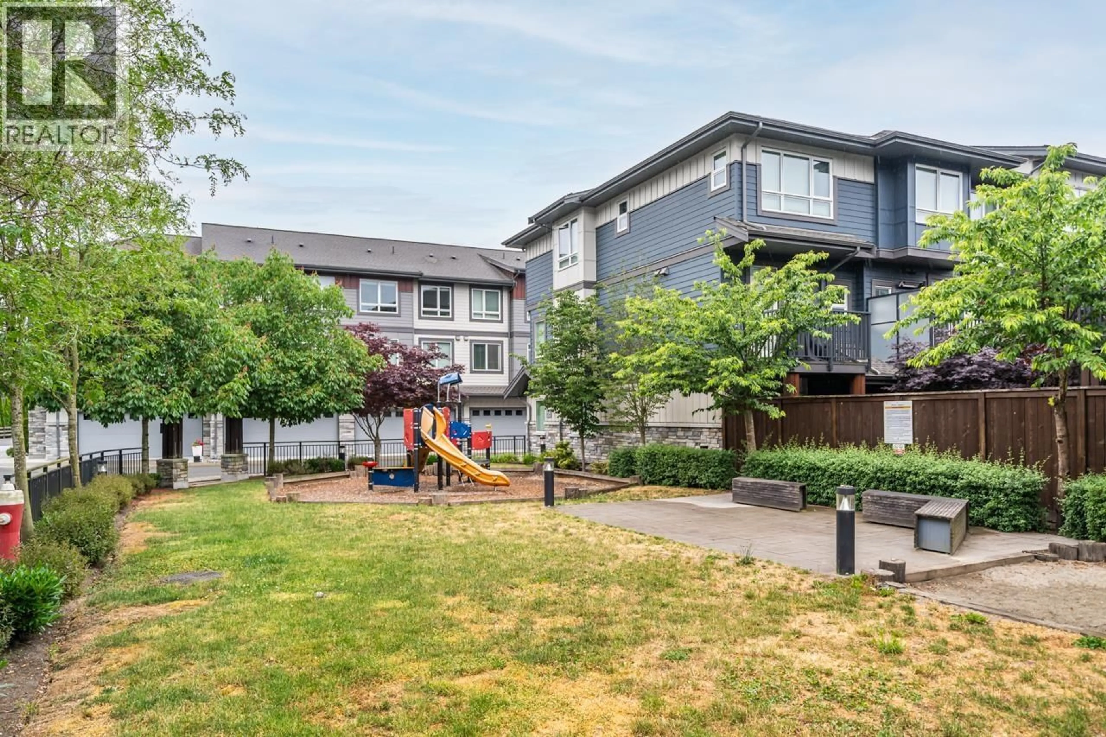 Patio, unknown for 64 - 4991 NO. 5 ROAD, Richmond British Columbia V6X0S9