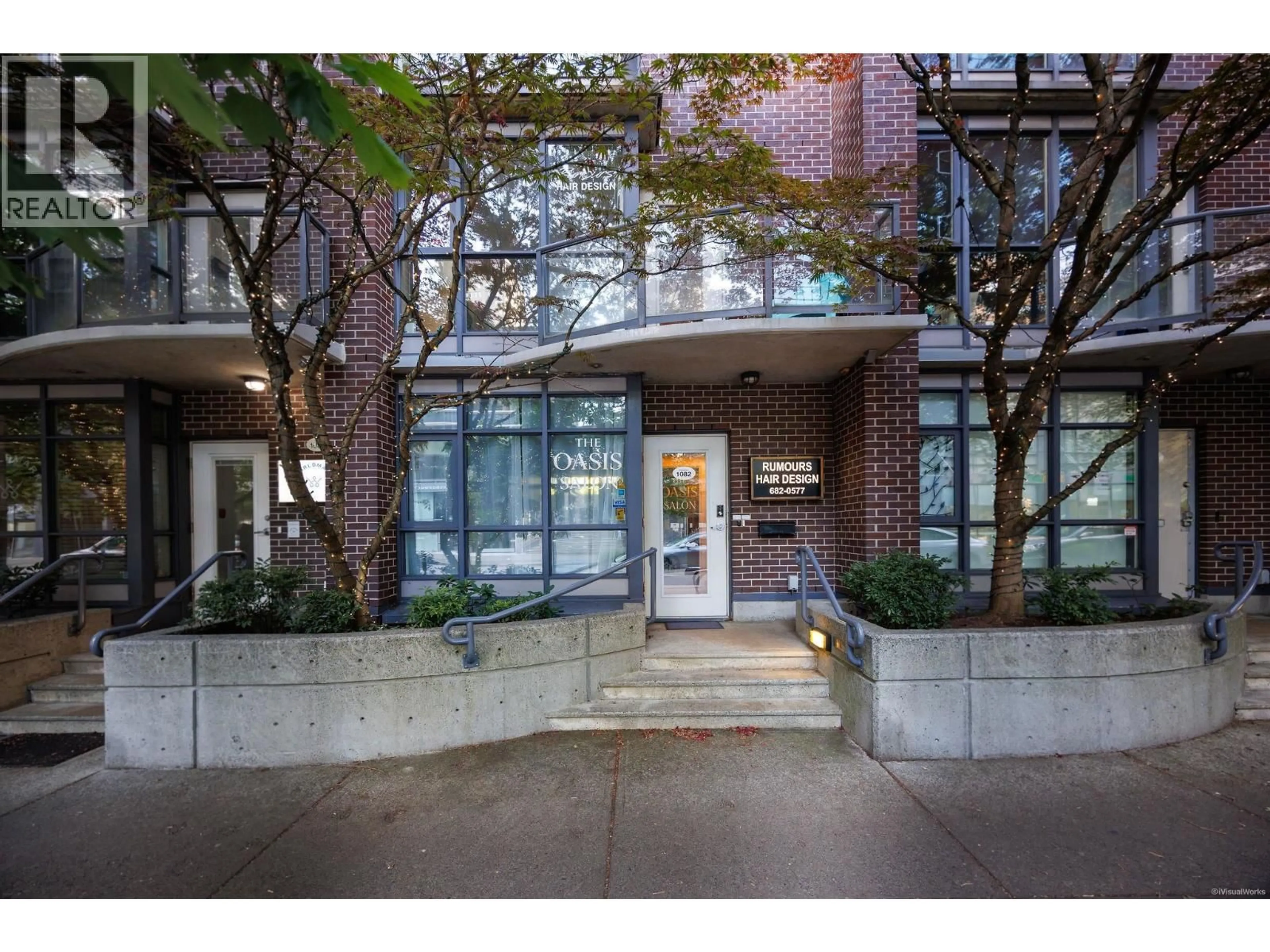 Indoor foyer for 1082 HORNBY STREET, Vancouver British Columbia V6Z1V6