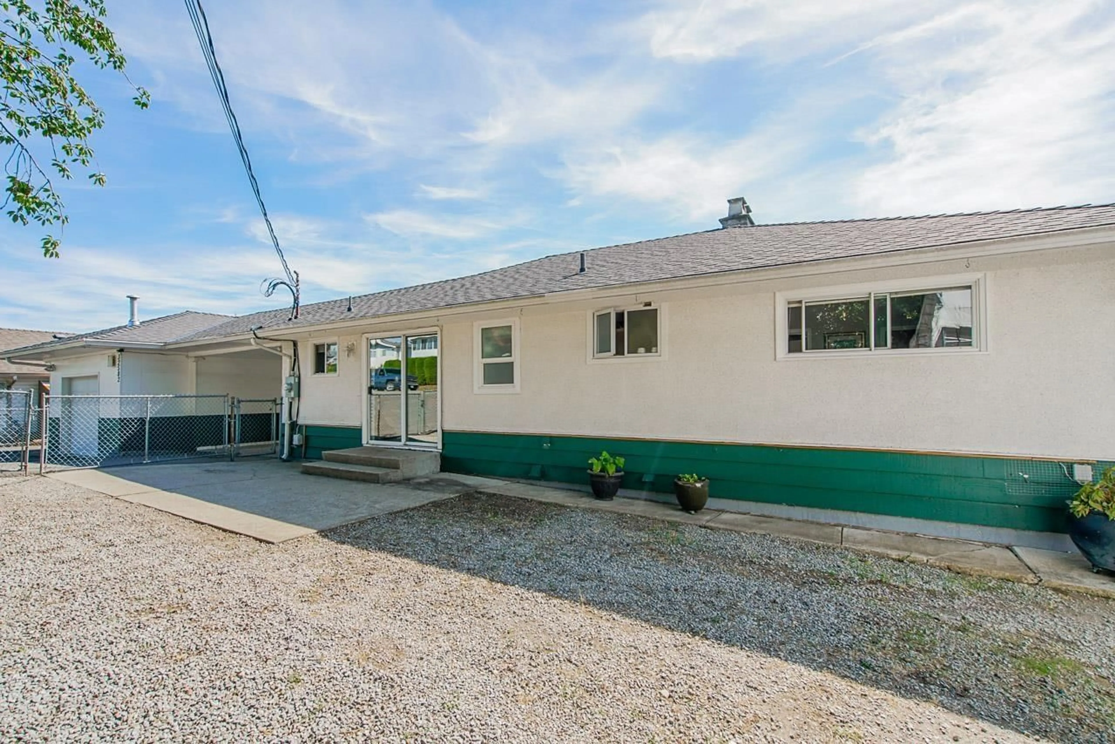Unknown for 32582 FLEMING AVENUE, Mission British Columbia V2V2G9