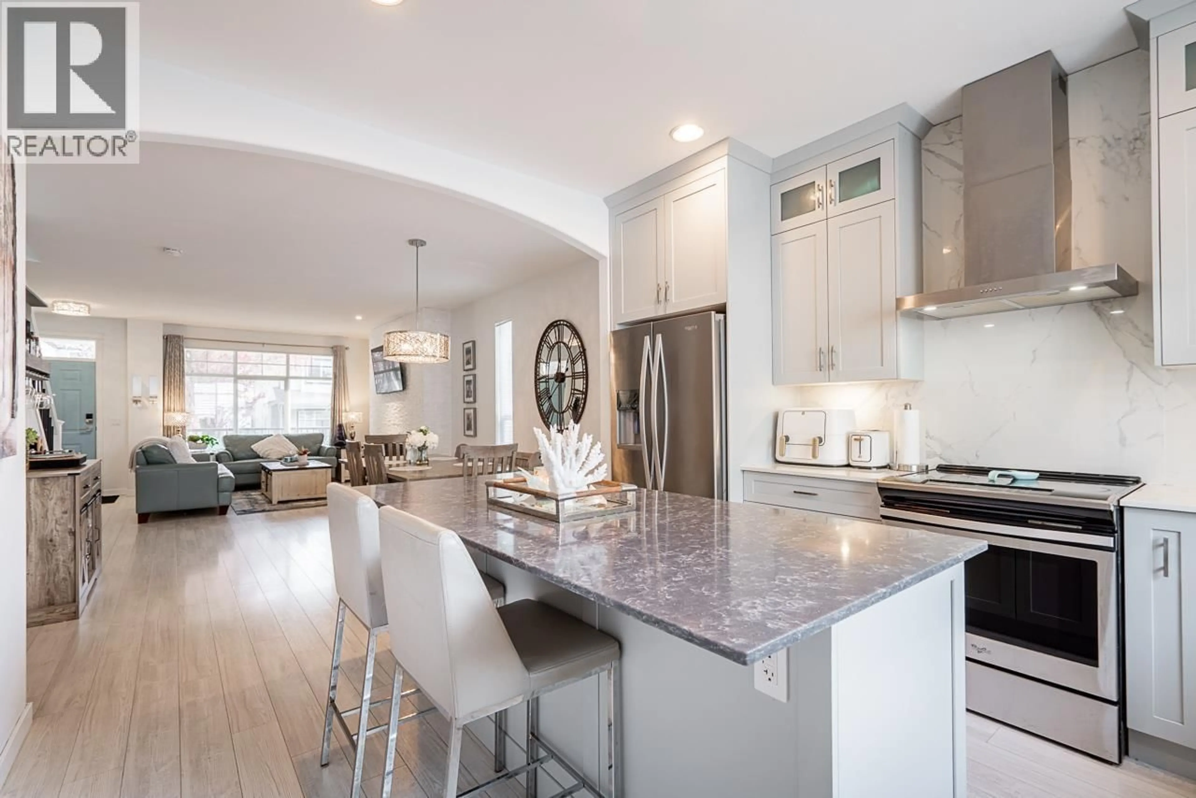 Open concept kitchen, unknown for 24365 102A AVENUE, Maple Ridge British Columbia V2W2E3
