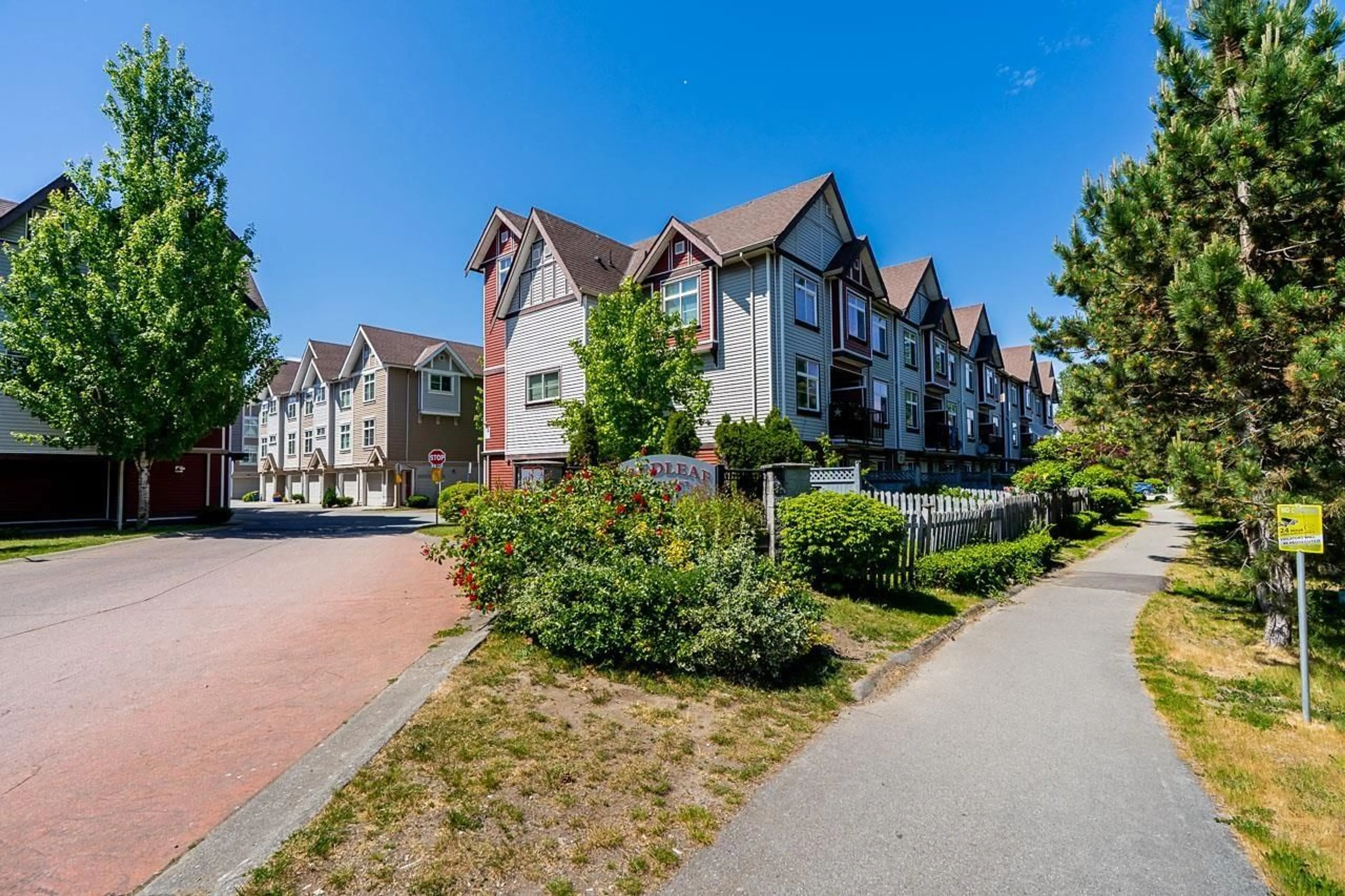 A pic from outside/outdoor area/front of a property/back of a property/a pic from drone, street for 5 - 9405 121 STREET, Surrey British Columbia V3V0A9