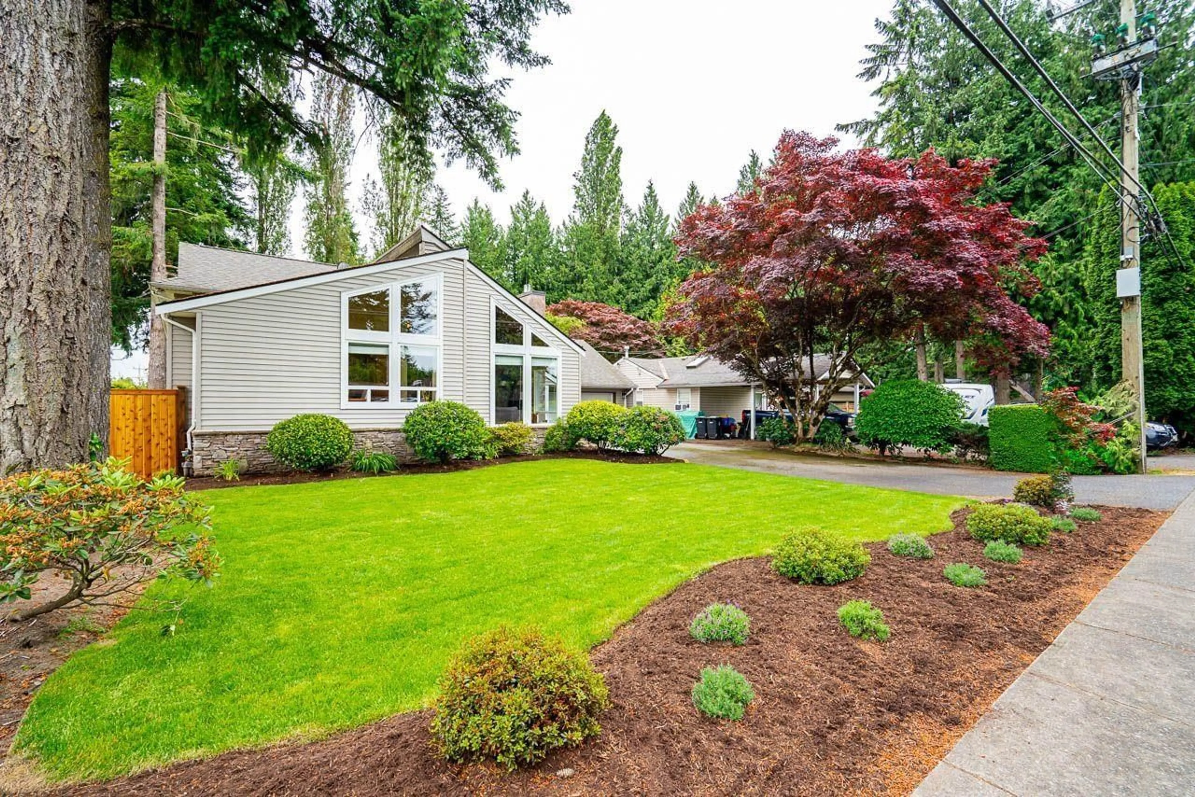 Home with vinyl exterior material, street for 9508 204 STREET, Langley British Columbia V1M1Y8