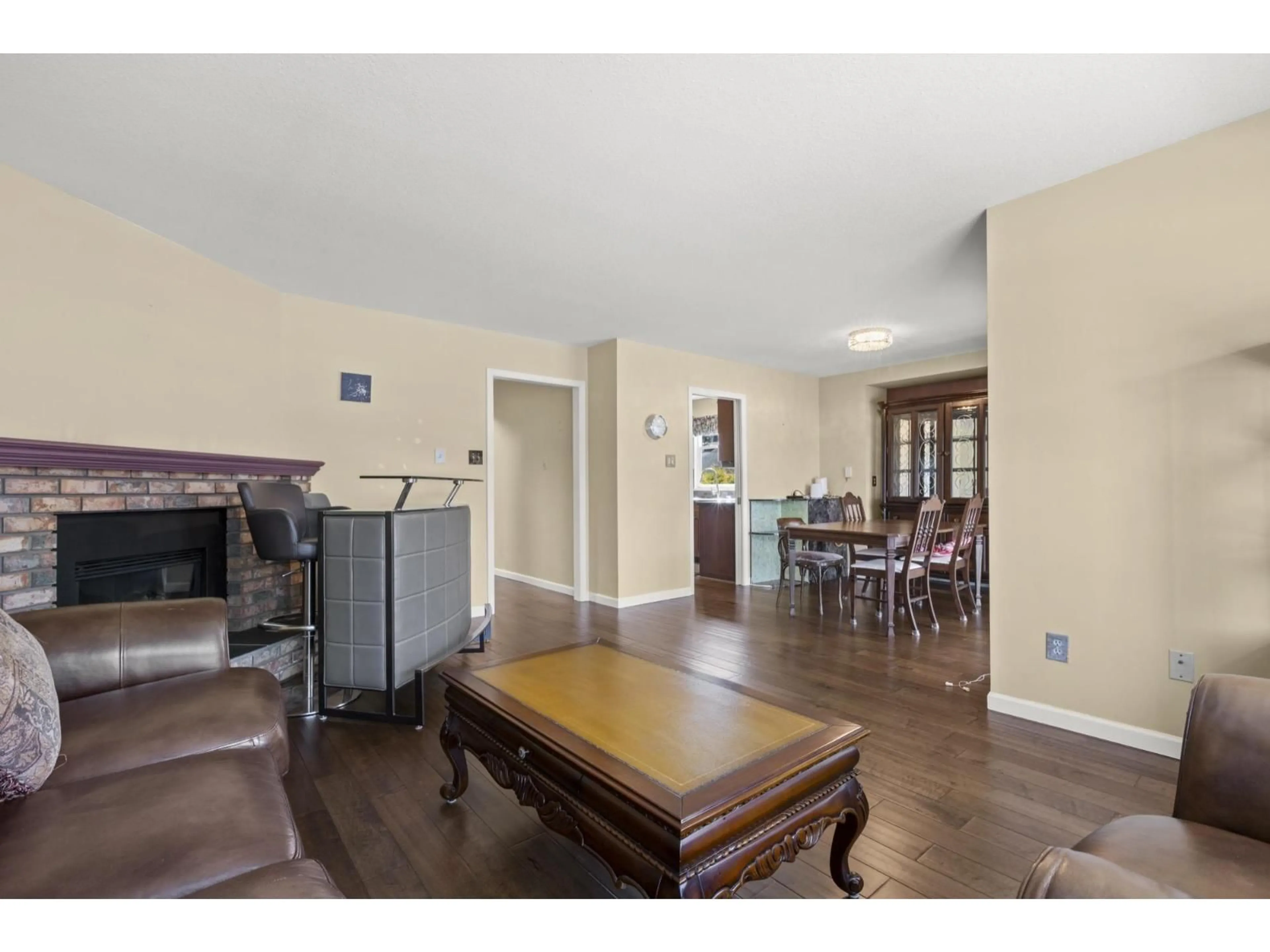 Unknown for 956 161A STREET, Surrey British Columbia V4A7W6