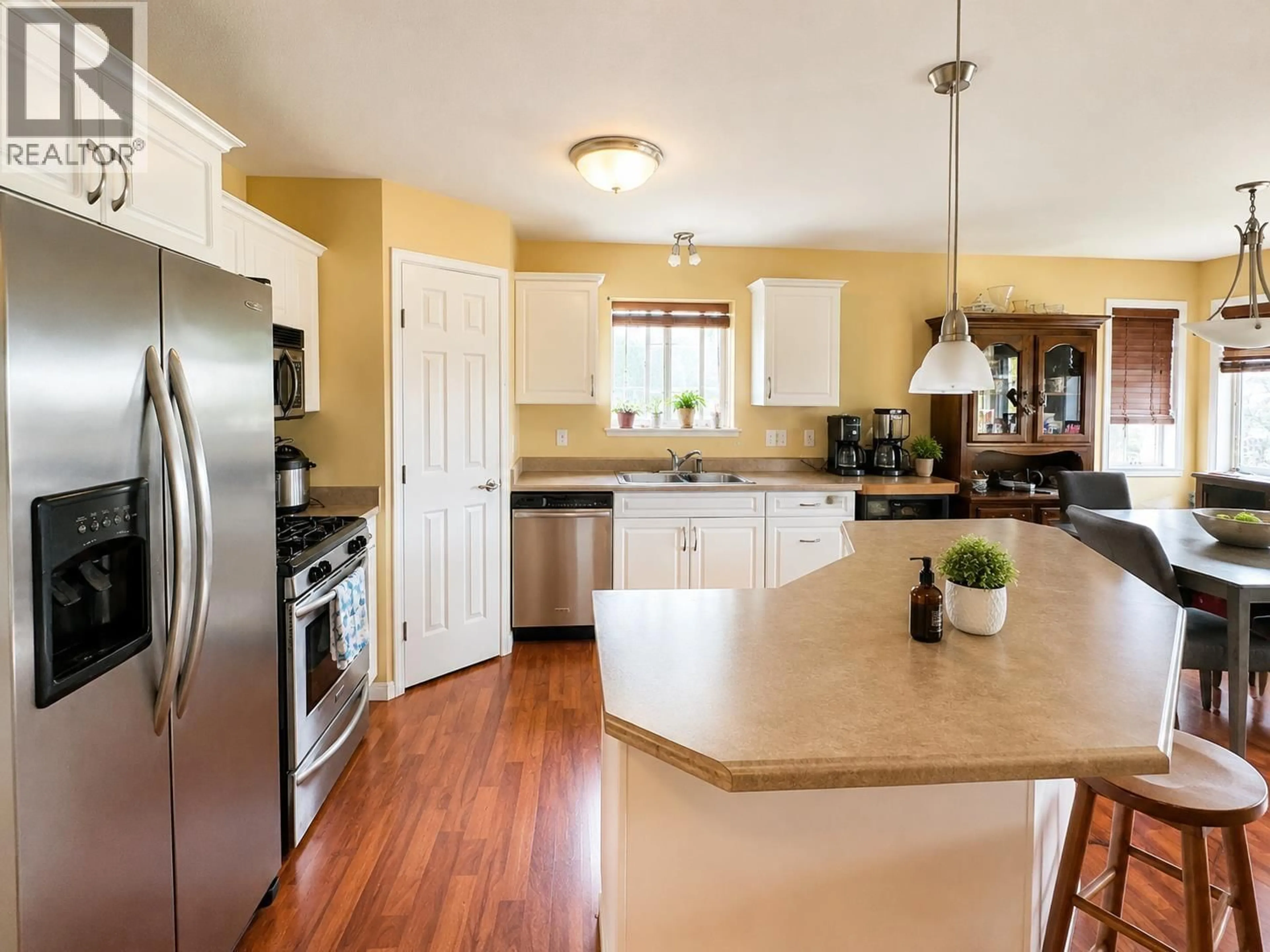 Open concept kitchen, unknown for 368 WESTRIDGE DRIVE, Williams Lake British Columbia V2G5J1