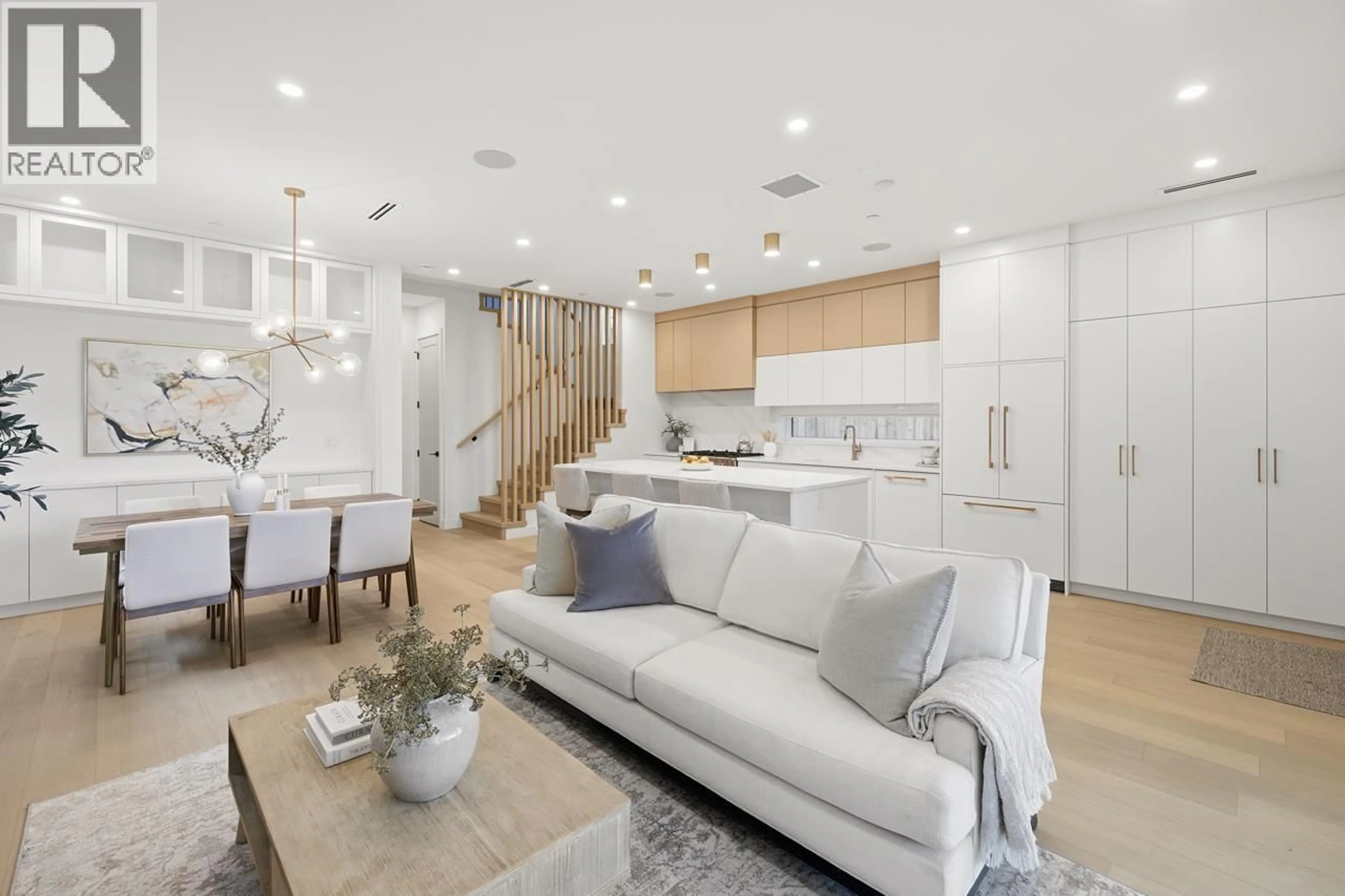 Open concept kitchen, unknown for 1 - 810 22ND AVENUE, Vancouver British Columbia V5V1V7