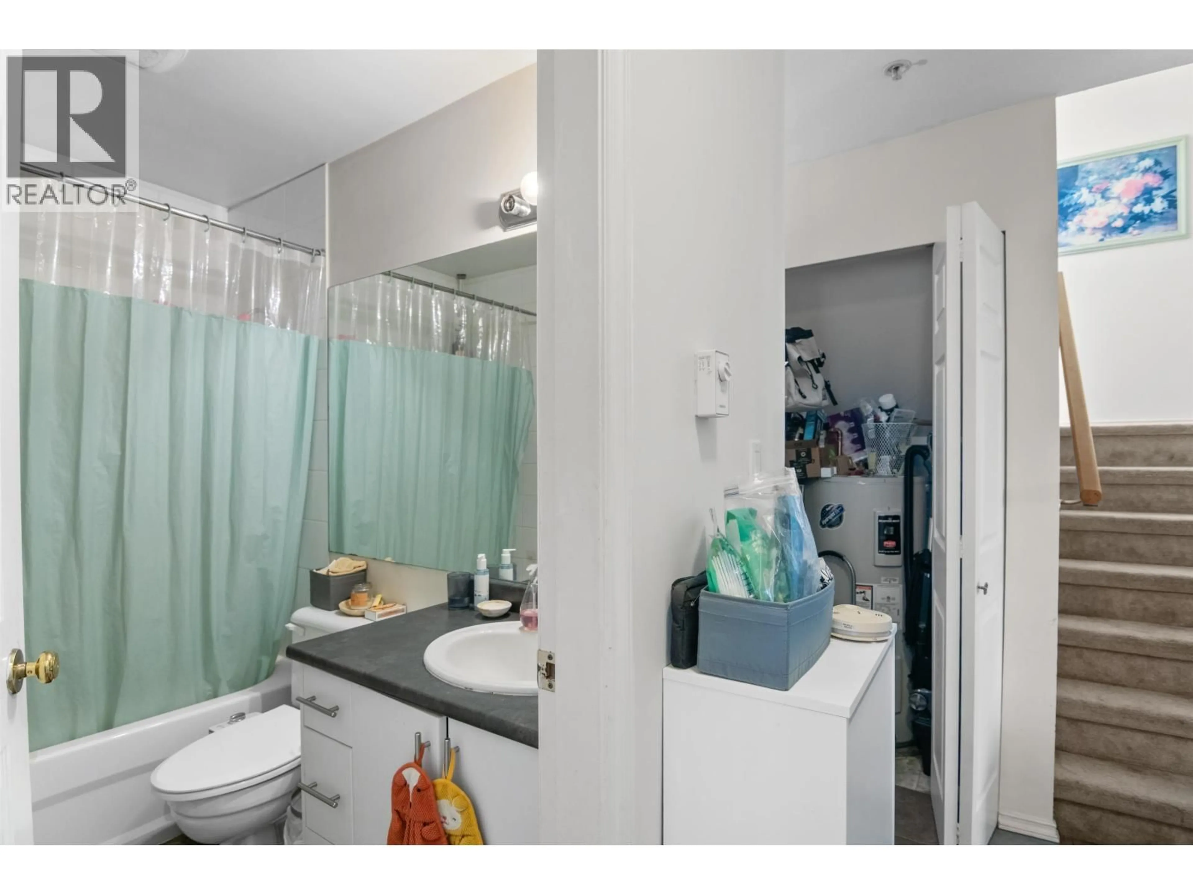 Standard bathroom, unknown for PH1 - 120 GARDEN DRIVE, Vancouver British Columbia V5L4P4