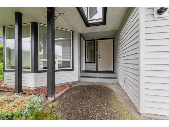 7285 MEADOWLARK STREET, Chilliwack 4