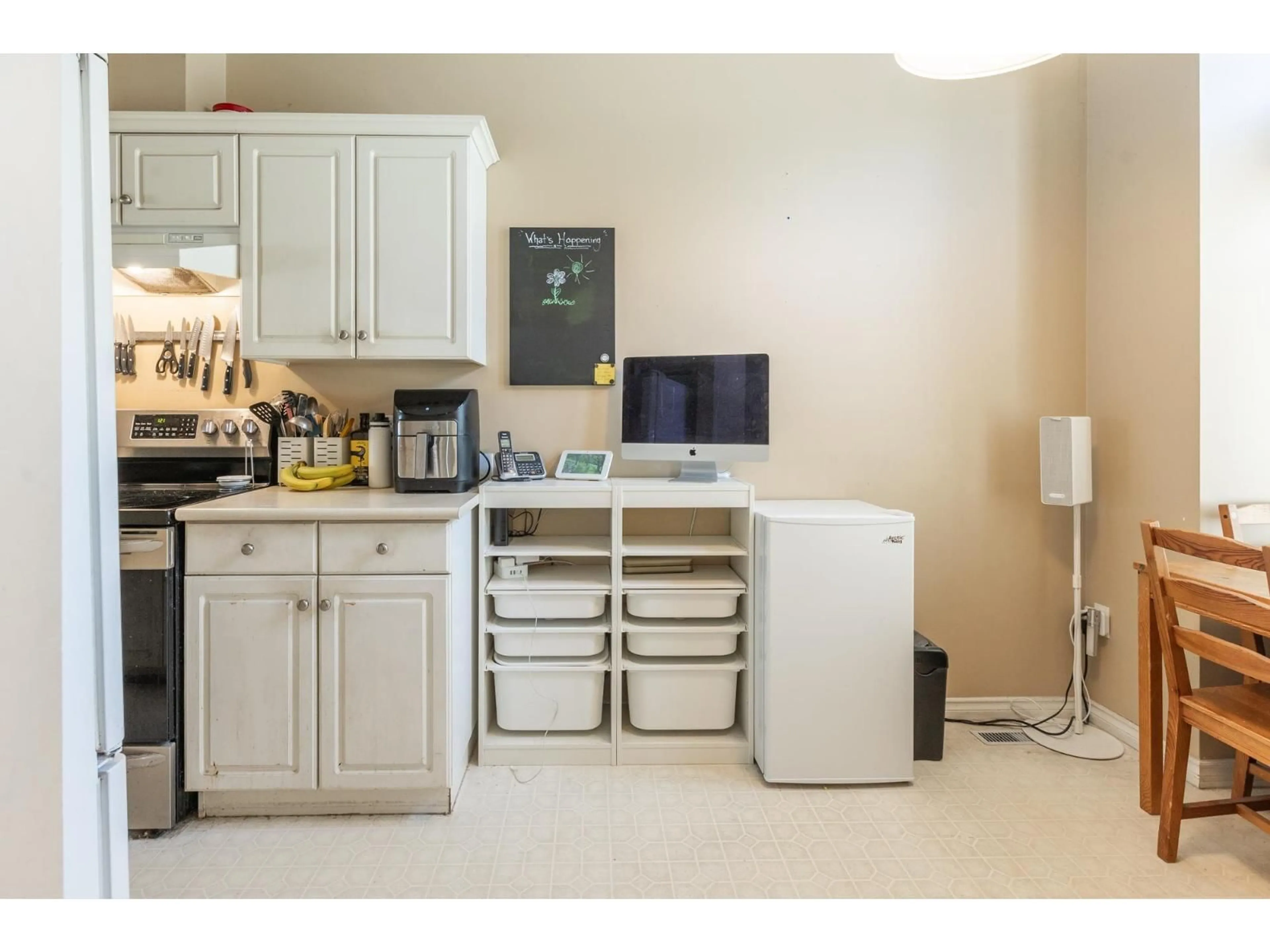 Standard kitchen, ceramic/tile floor for 36 - 20788 87 AVENUE, Langley British Columbia V1M3W7
